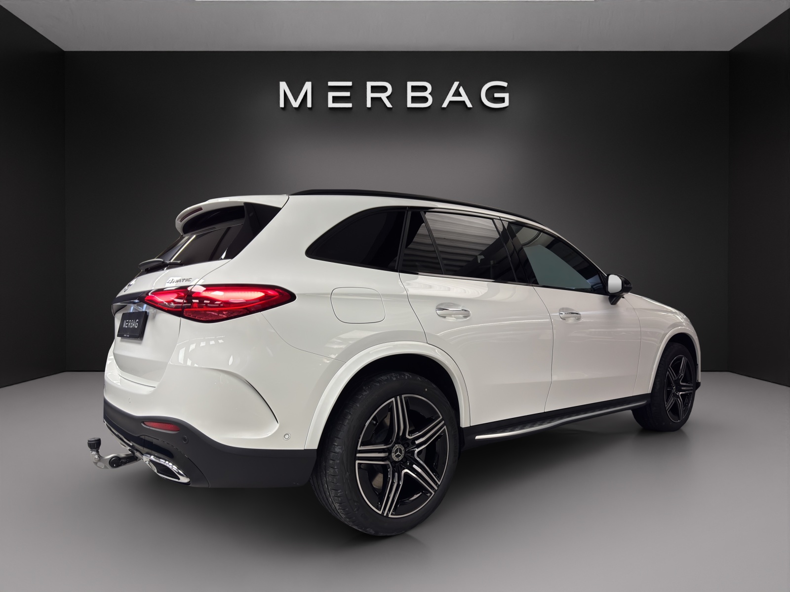 MERCEDES-BENZ GLC 300 e 4M EQ Star AMG Line-image-5
