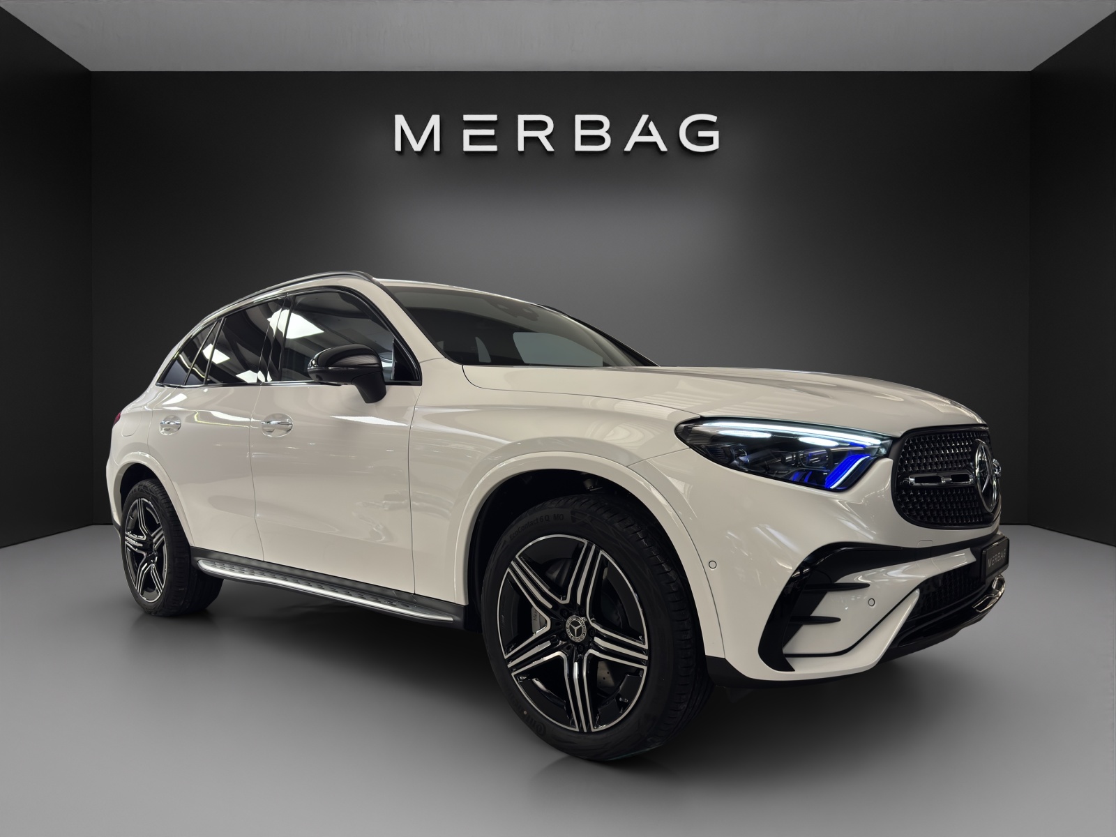 MERCEDES-BENZ GLC 300 e 4M EQ Star AMG Line-image-0