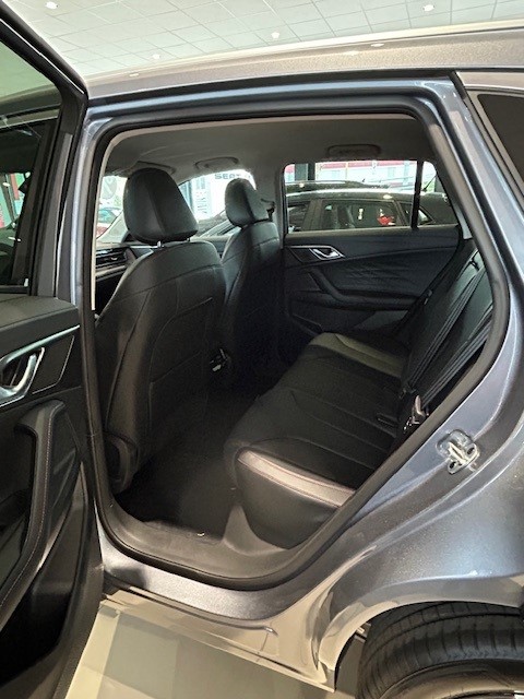 MG HS 1.5 T Luxury Automat-image-6