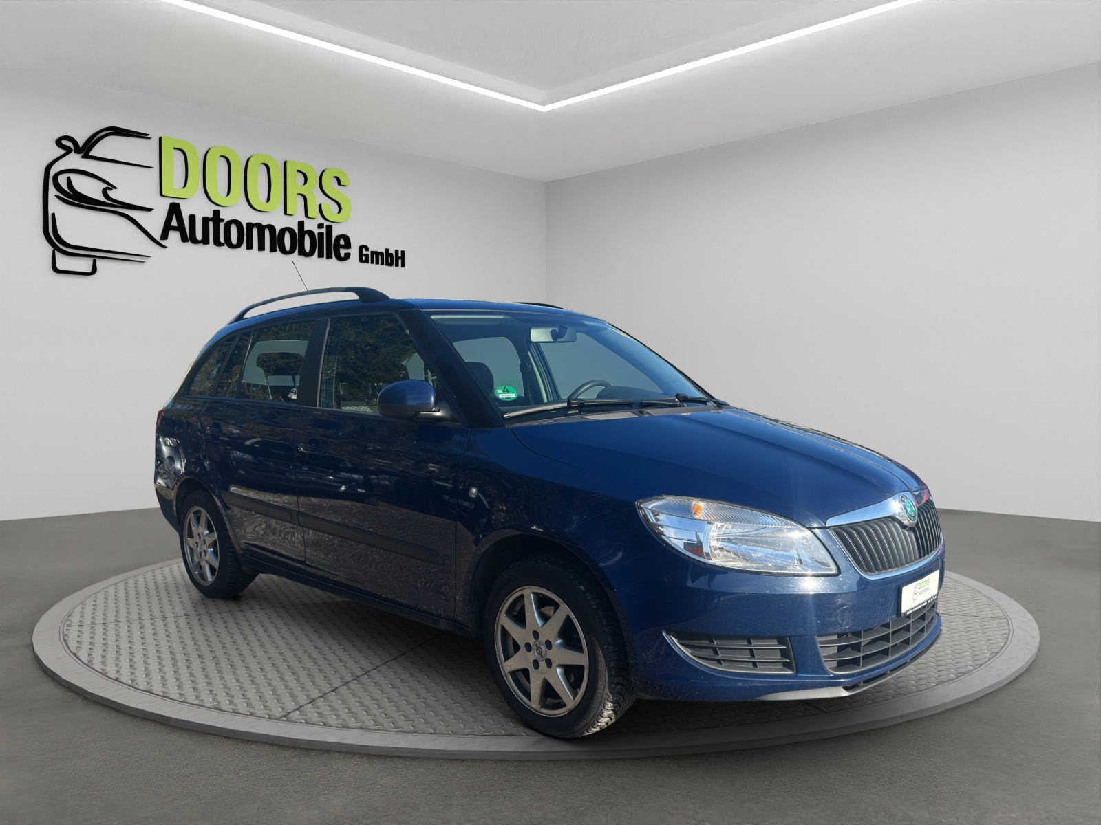 SKODA Fabia 1.2 TSI Family-image-0