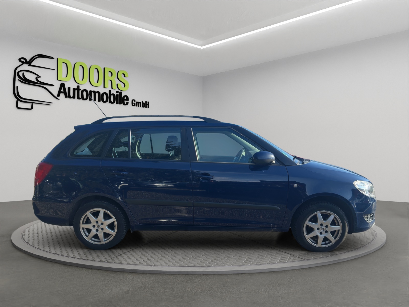 SKODA Fabia 1.2 TSI Family-image-6