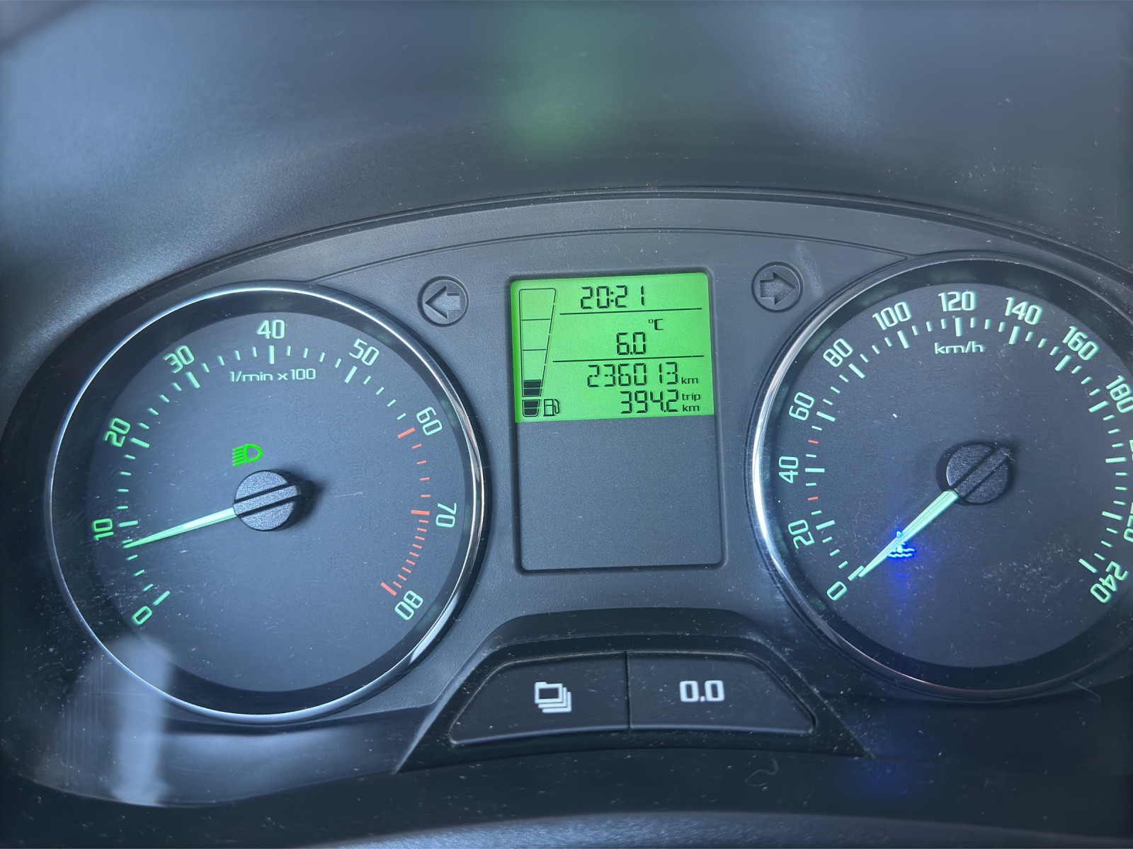 SKODA Fabia 1.2 TSI Family-image-14