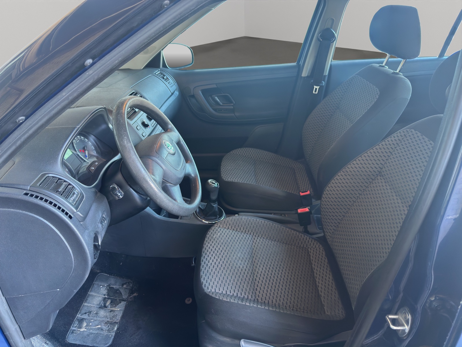 SKODA Fabia 1.2 TSI Family-image-8