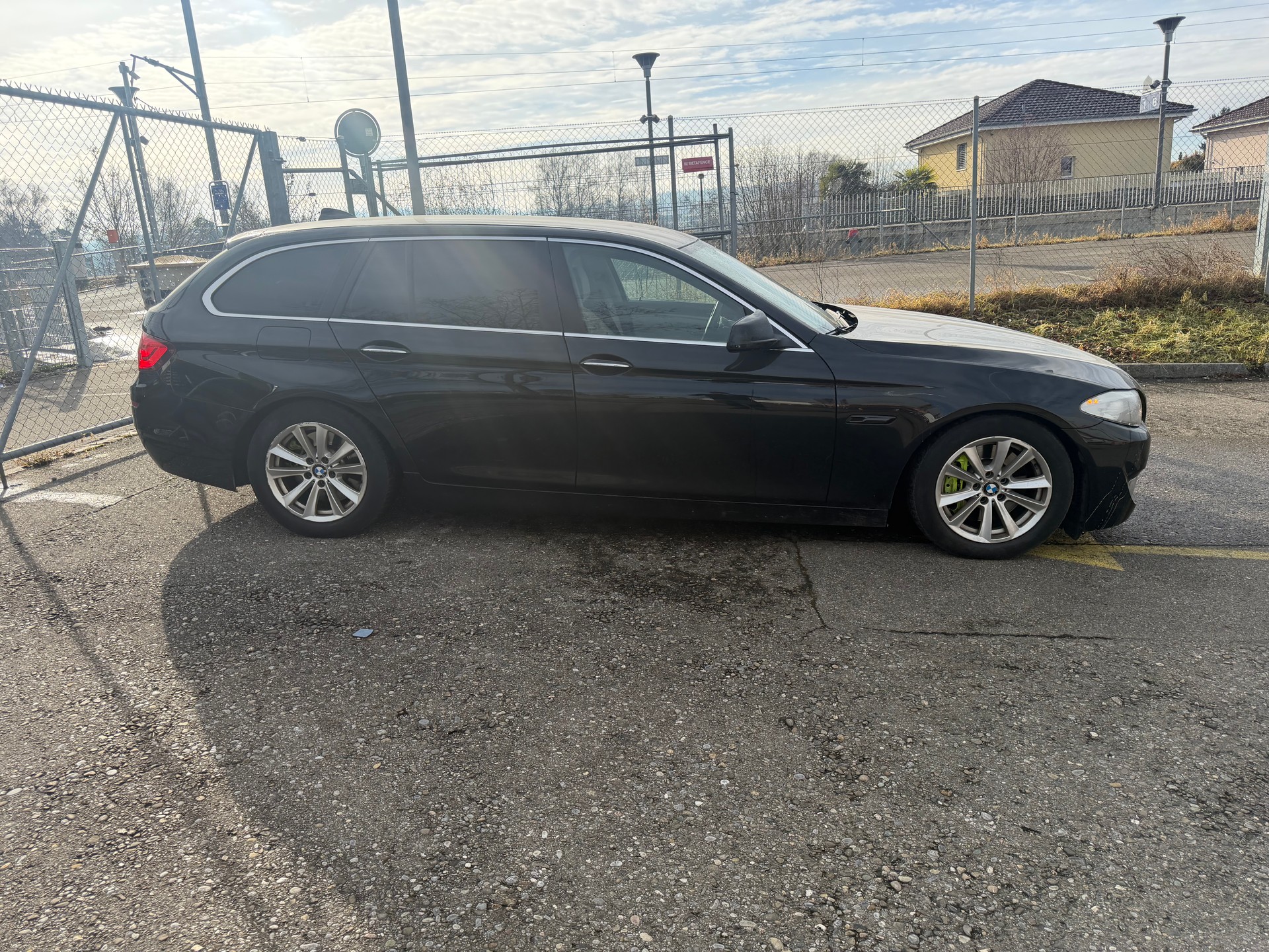 BMW 530d xDrive Touring Steptronic-image-3