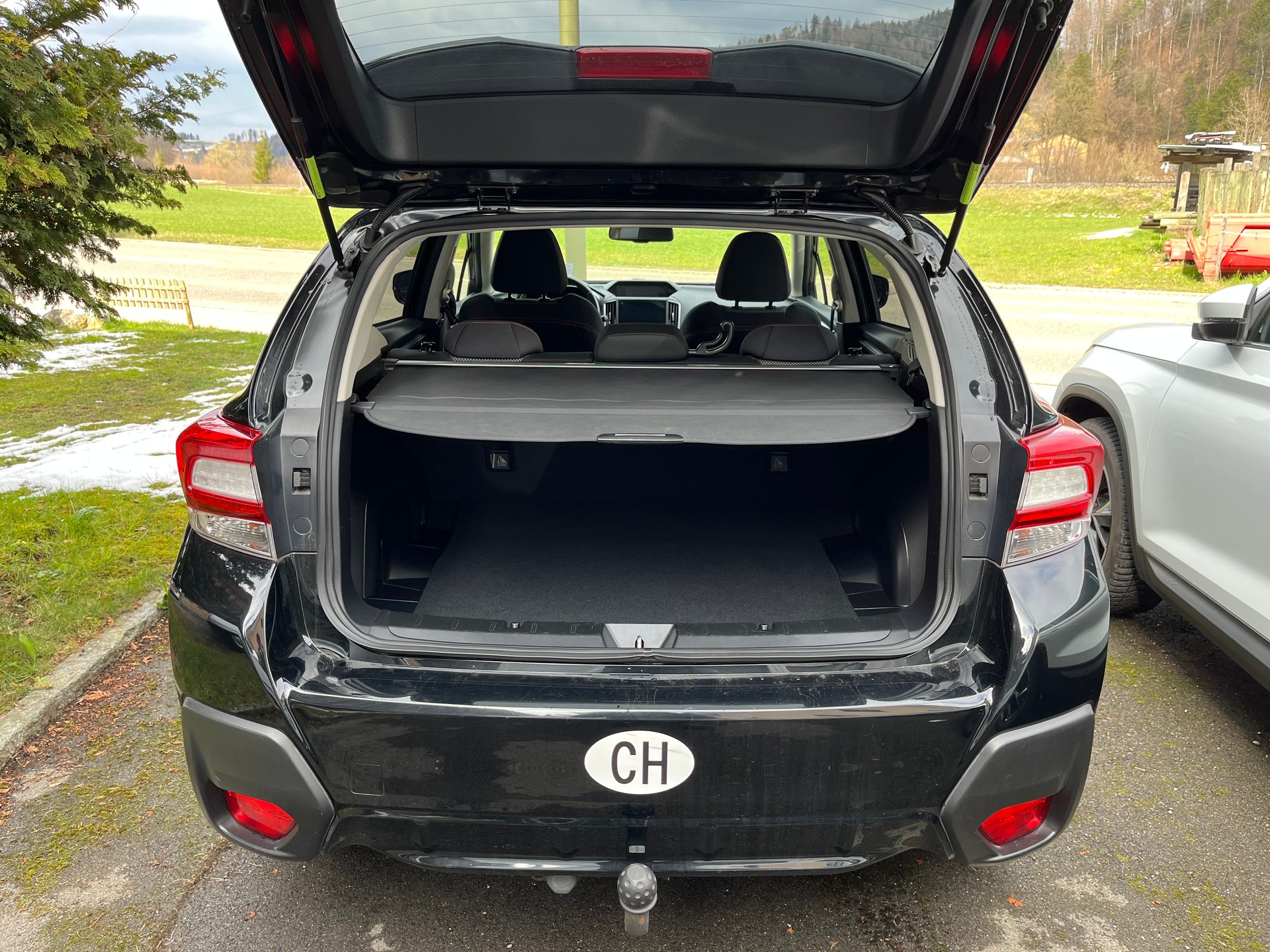 SUBARU XV 2.0 Swiss Plus AWD Lineartronic-image-4