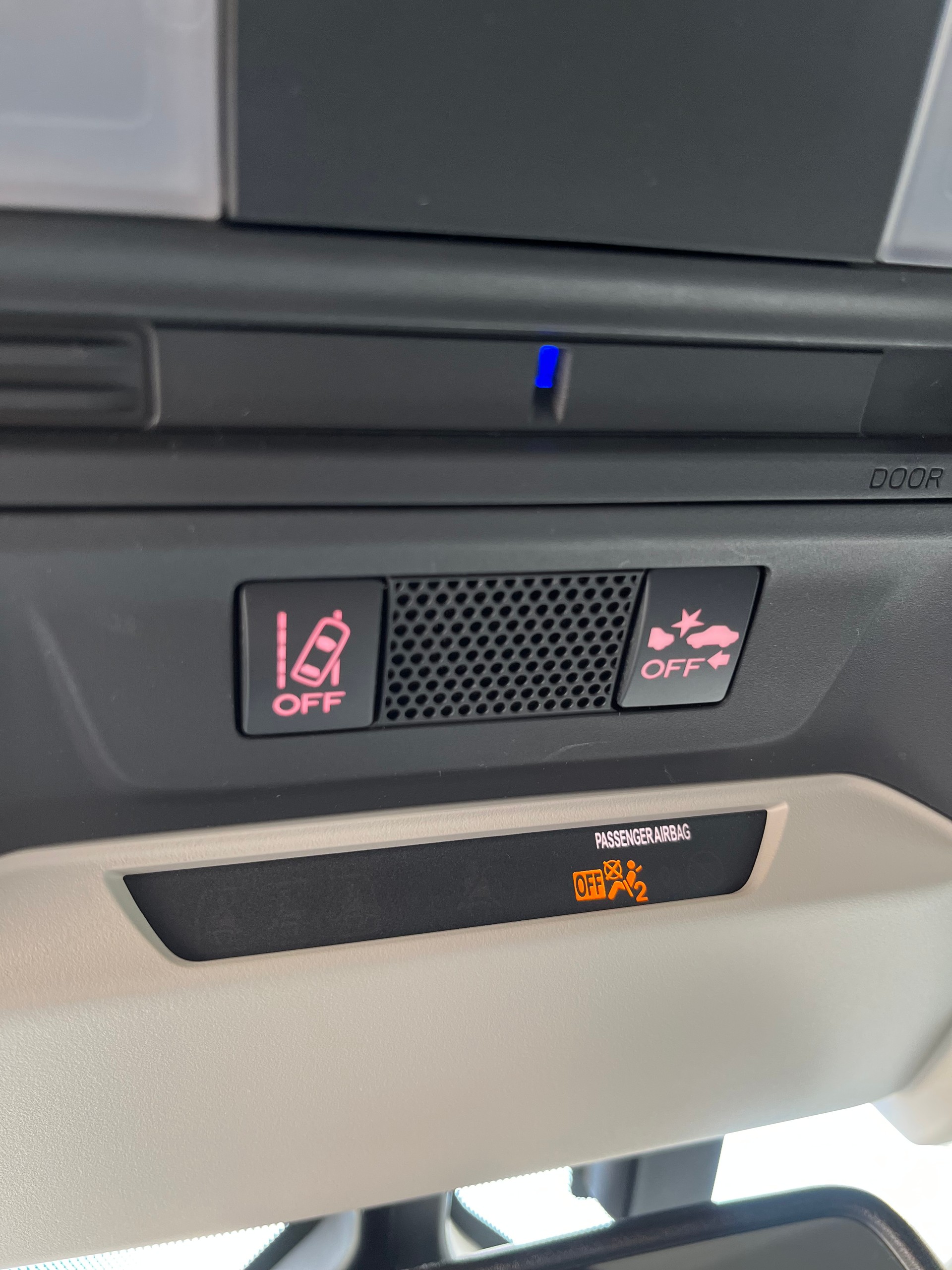 SUBARU XV 2.0 Swiss Plus AWD Lineartronic-image-12