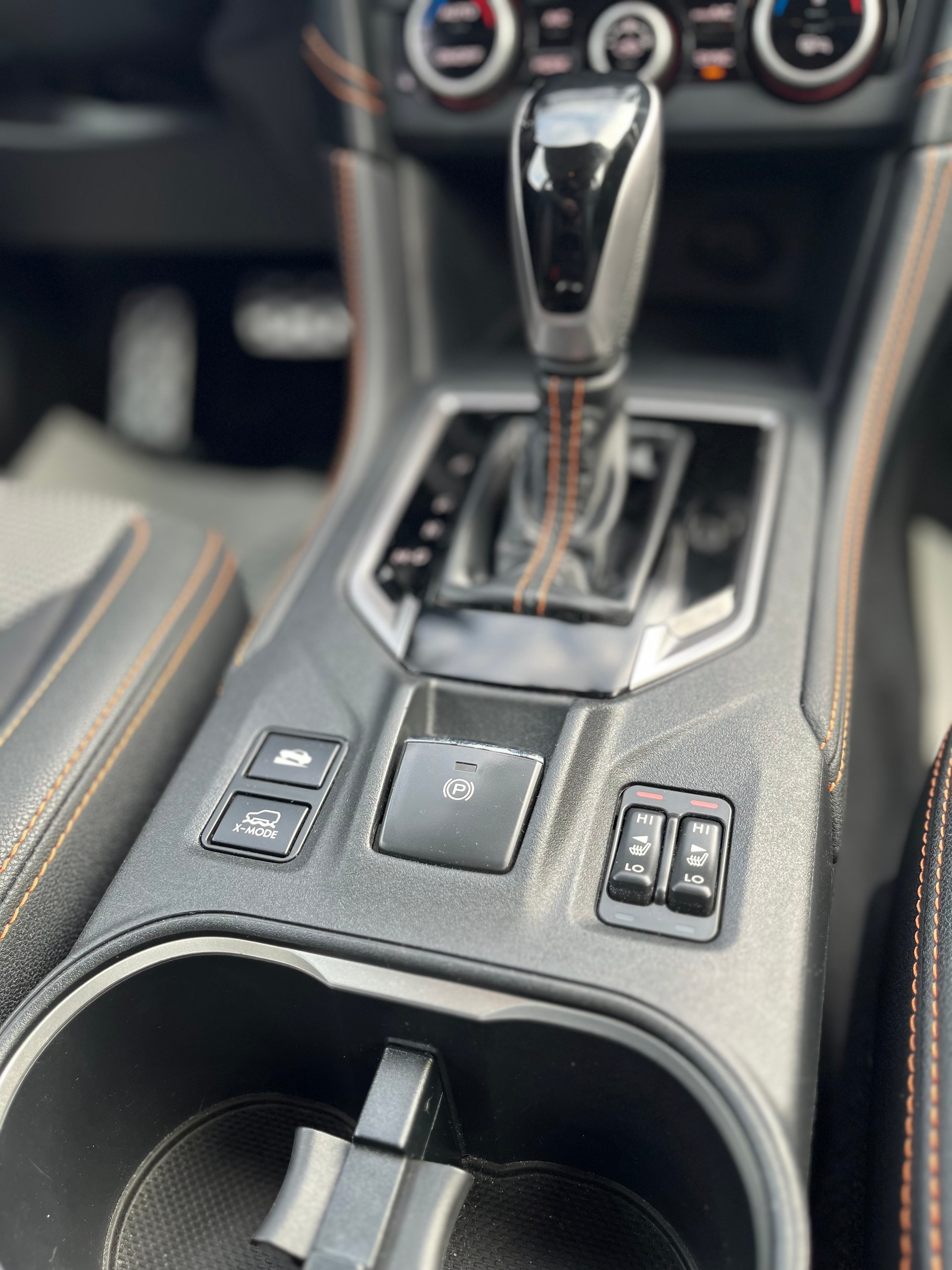 SUBARU XV 2.0 Swiss Plus AWD Lineartronic-image-11