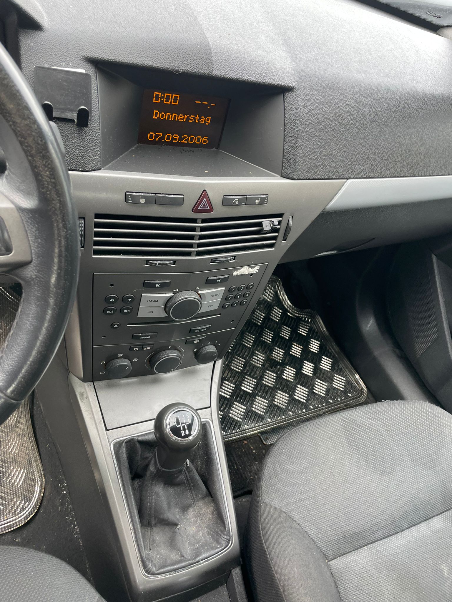 OPEL Astra Caravan 1.8i 16V-image-5