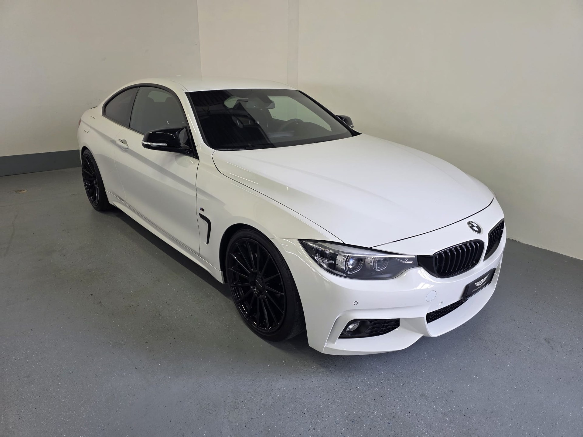 BMW 420i Coupé M Sport Steptronic-image-1