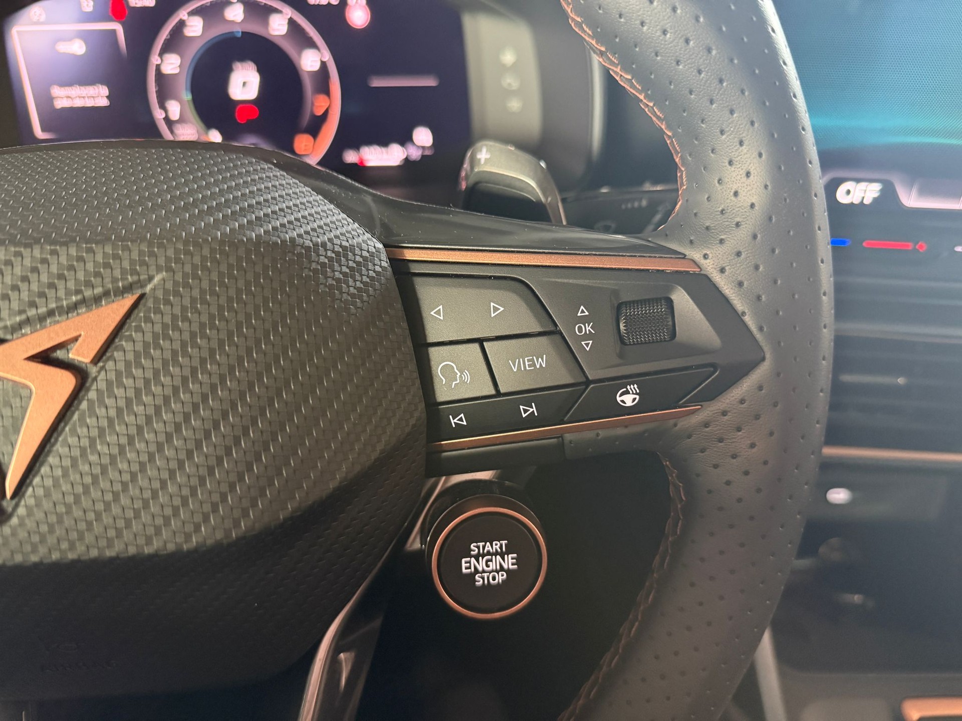 CUPRA Formentor 1.5 e-HYBRID pHEV DSG-image-13
