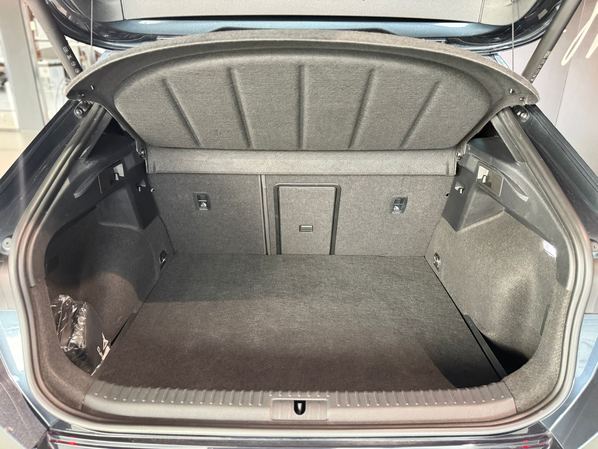 CUPRA Formentor 1.5 e-HYBRID pHEV DSG-image-21