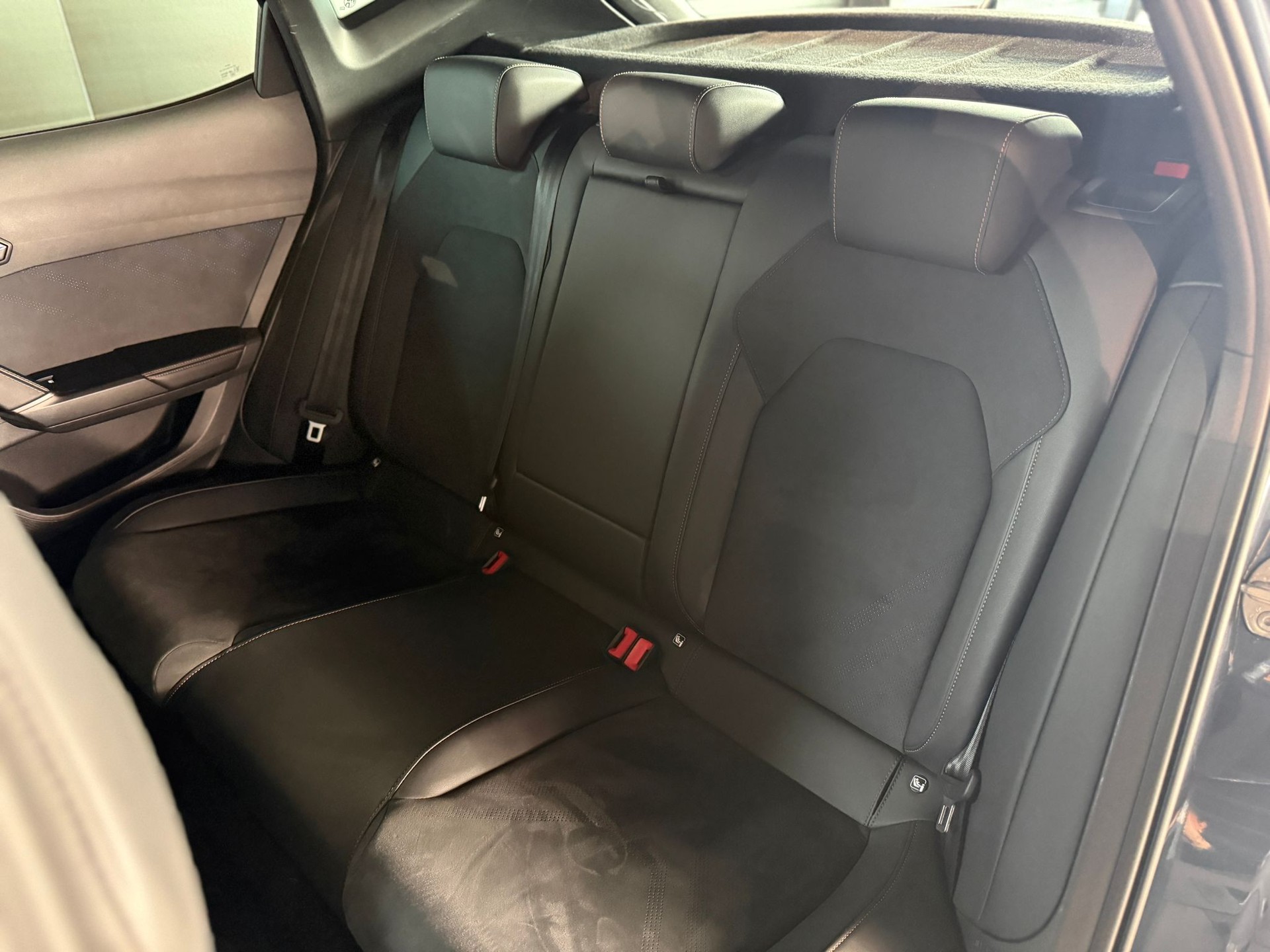 CUPRA Formentor 1.5 e-HYBRID pHEV DSG-image-6