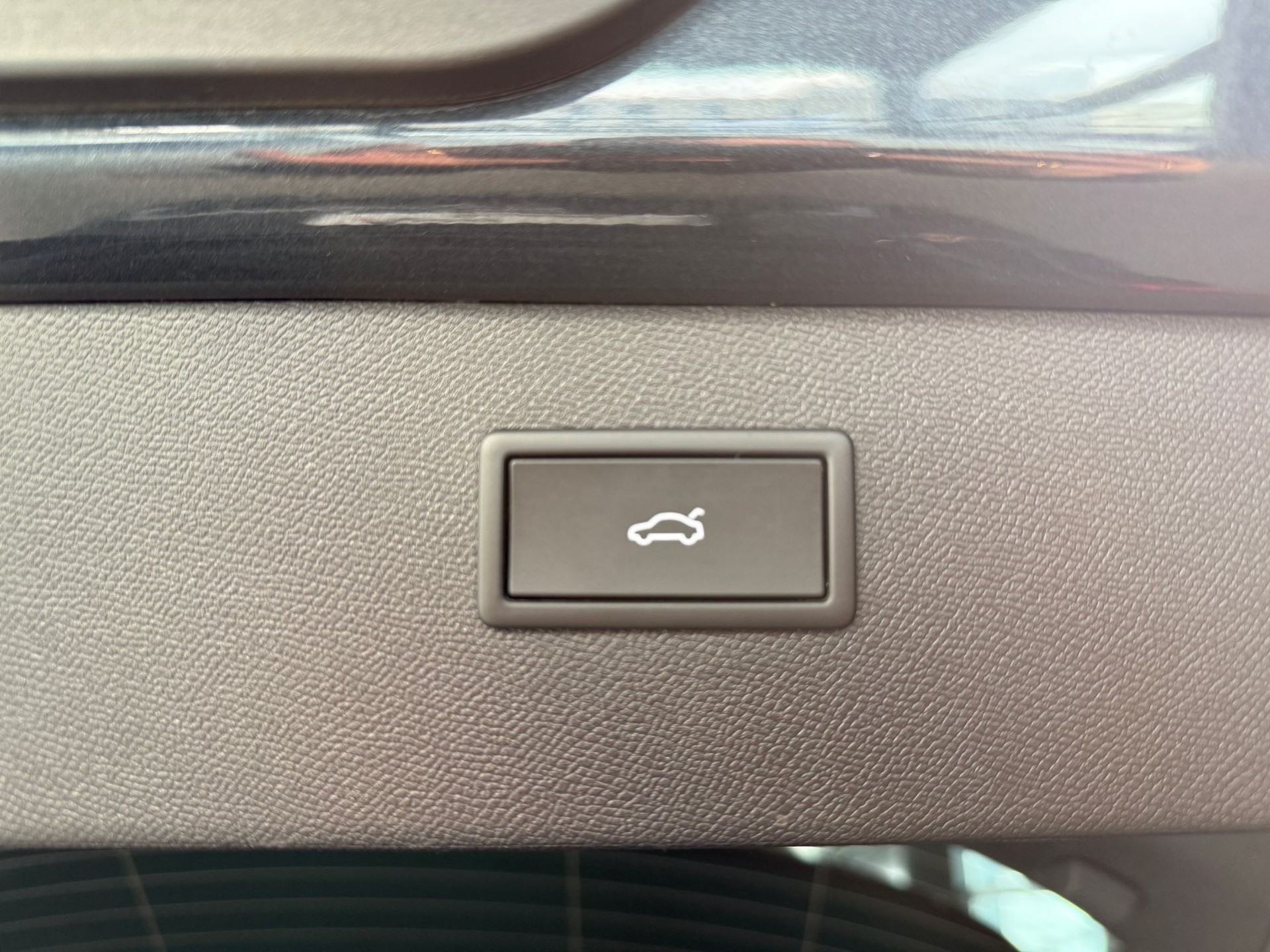 CUPRA Formentor 1.5 e-HYBRID pHEV DSG-image-22