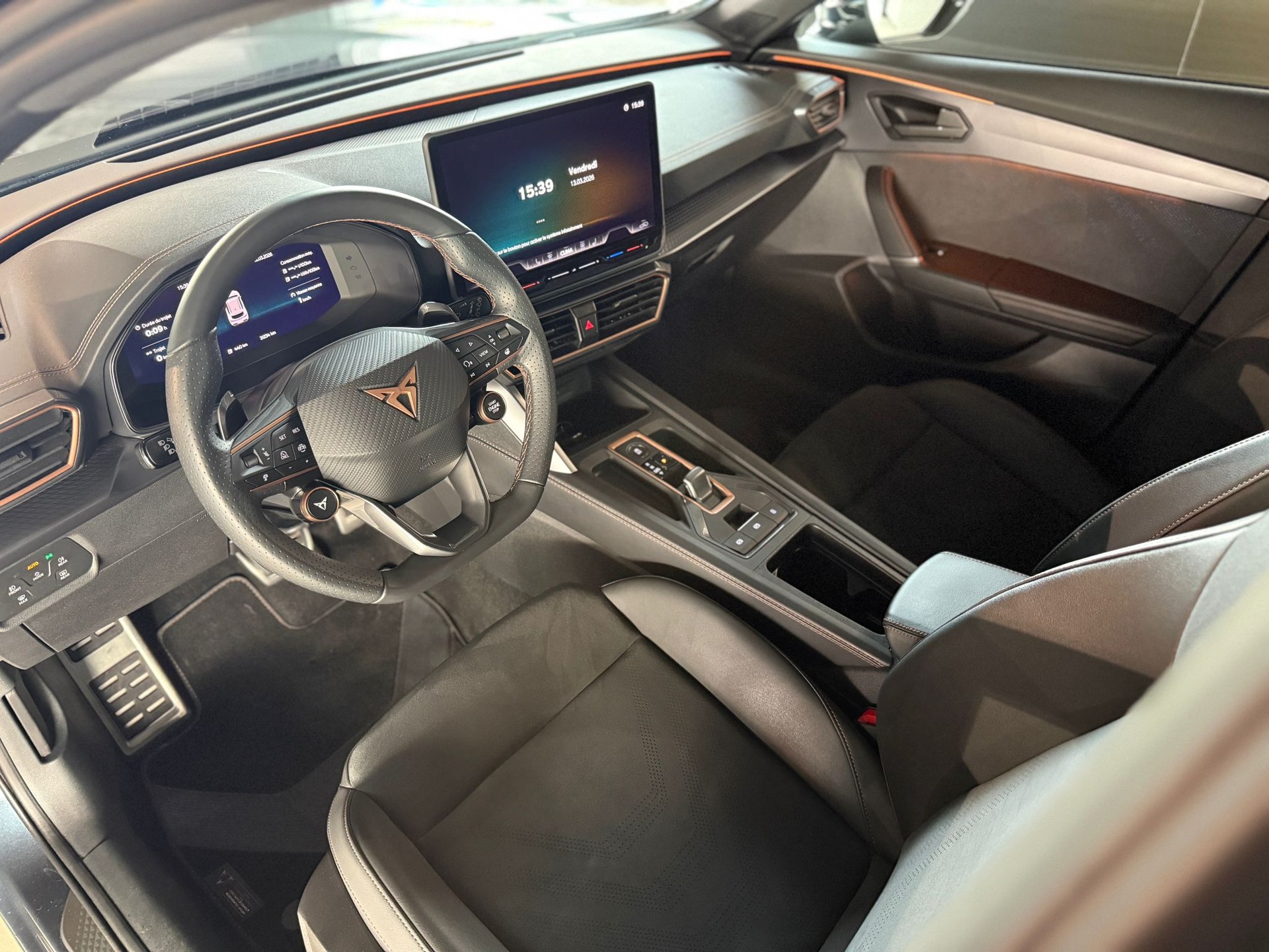 CUPRA Formentor 1.5 e-HYBRID pHEV DSG-image-8