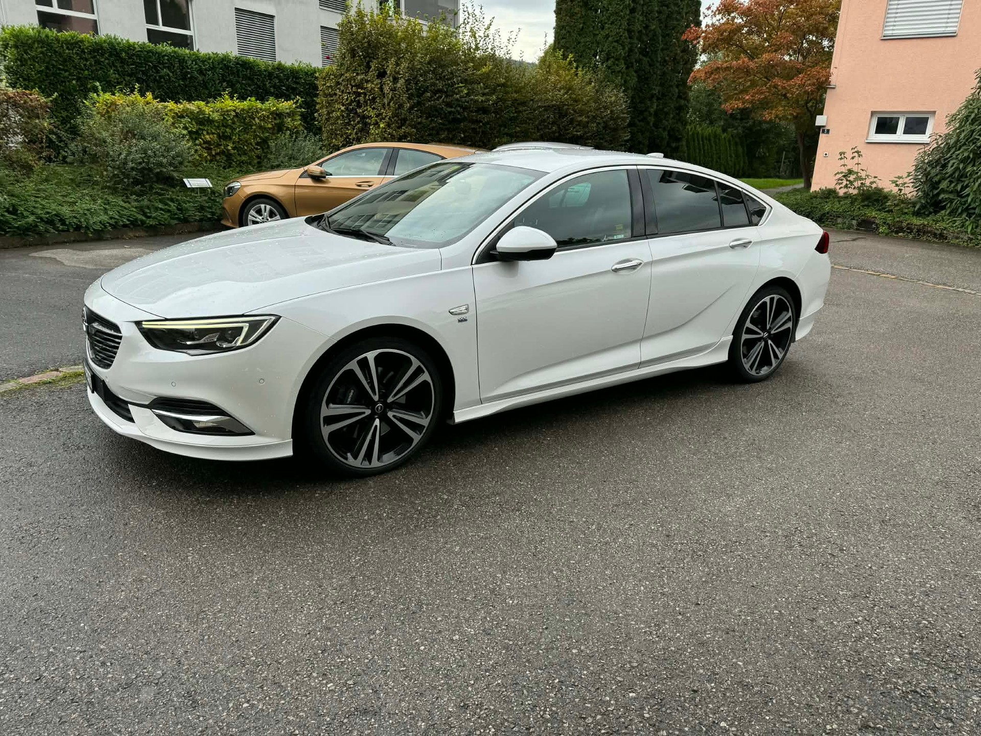 OPEL Insignia 2.0 T Grand Sport Excellence 4WD Automat.