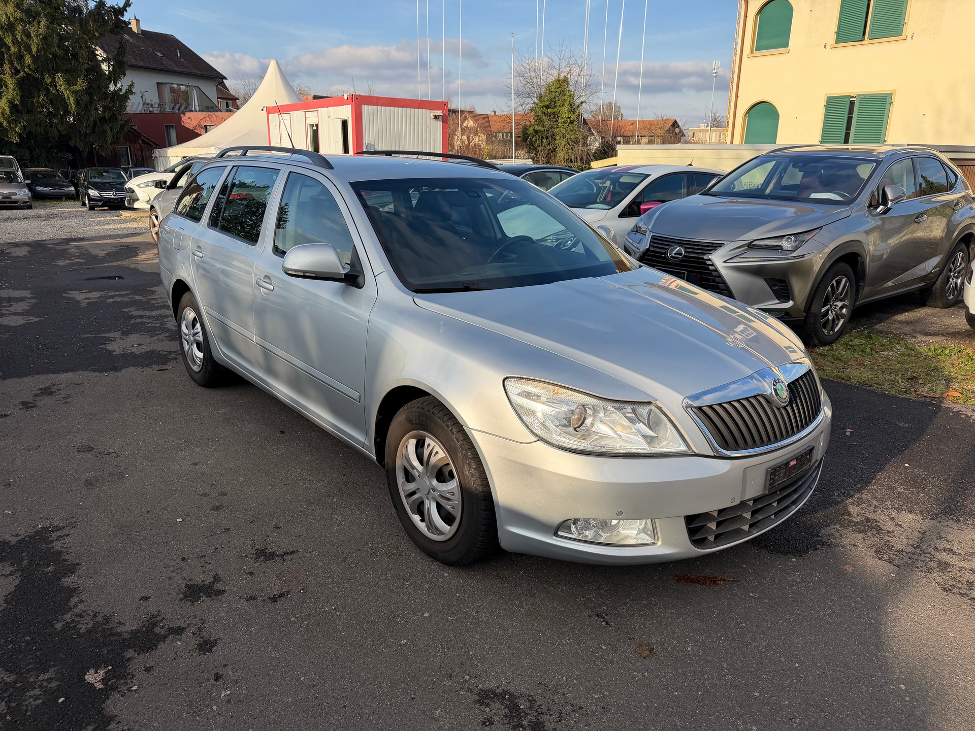 SKODA Octavia Combi 1.4 TSI Classic DSG-image-5