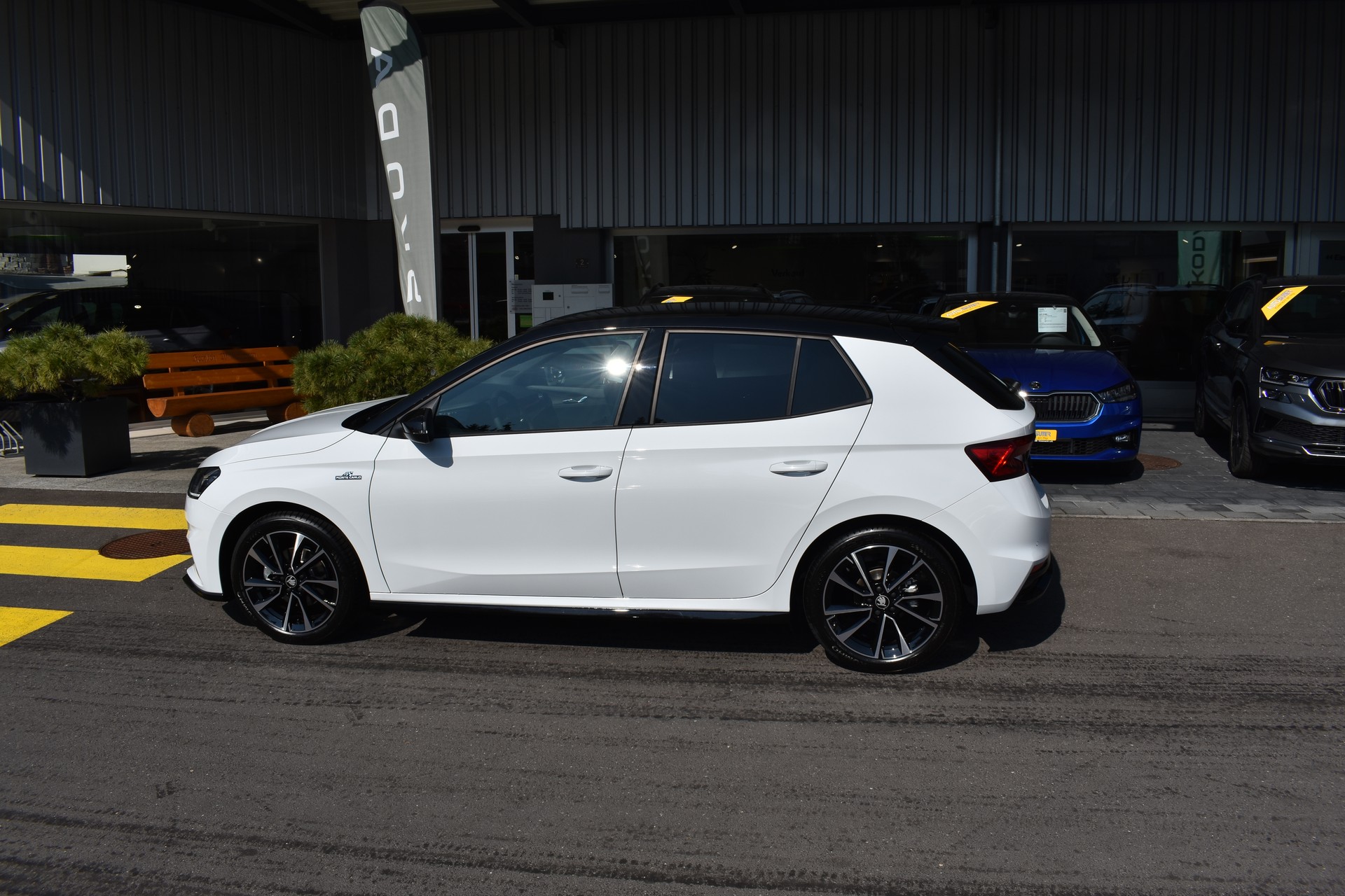 SKODA Fabia 1.5 TSI Monte Carlo DSG-showroom-element-3