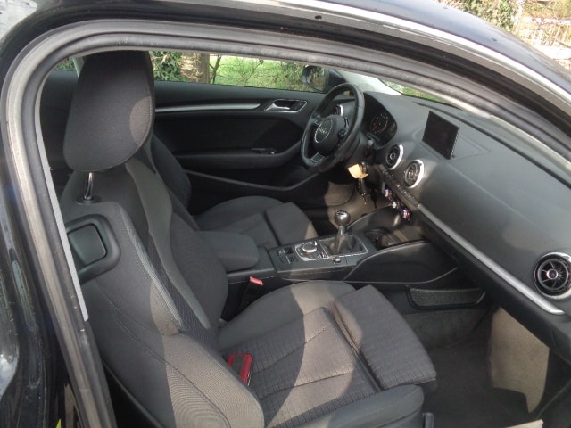 AUDI A3 1.4 TFSI Ambition-image-3