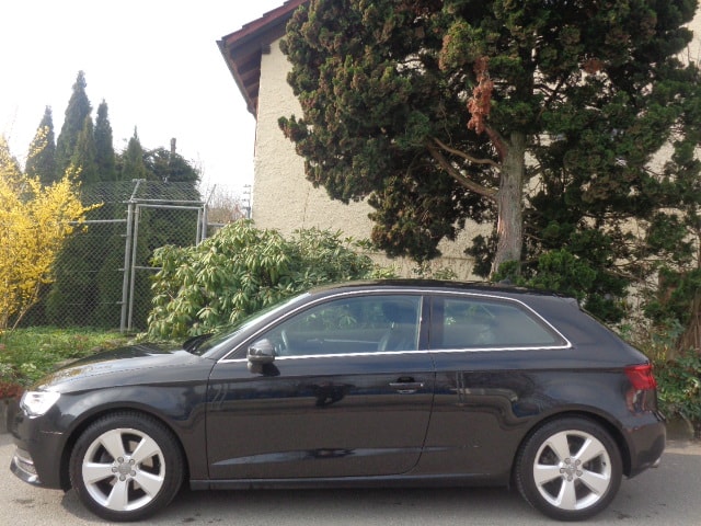 AUDI A3 1.4 TFSI Ambition-image-1