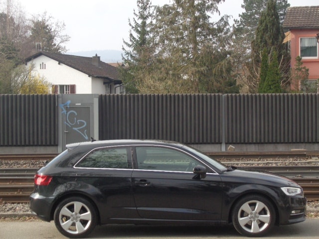 AUDI A3 1.4 TFSI Ambition-image-9
