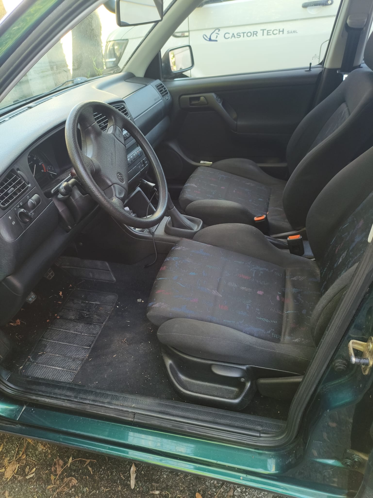 VW Golf 2000 Swiss L. syncro-image-2