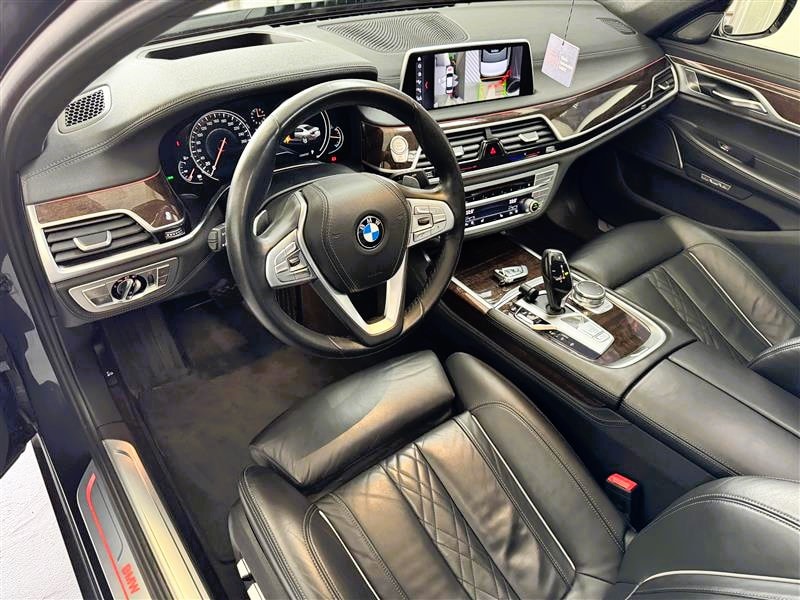 BMW 750Li xDrive Steptronic-image-5