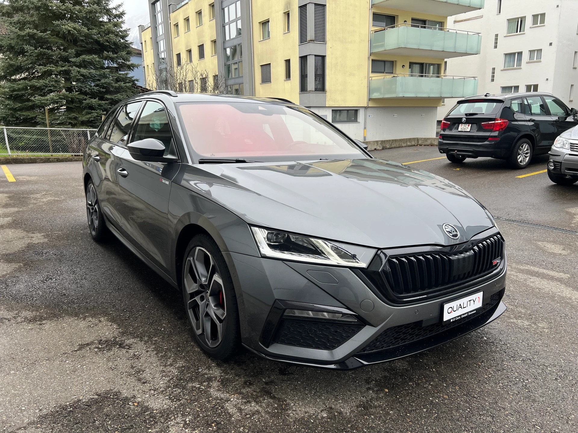 SKODA Octavia Combi 2.0 TSI DSG RS-showroom-element-2