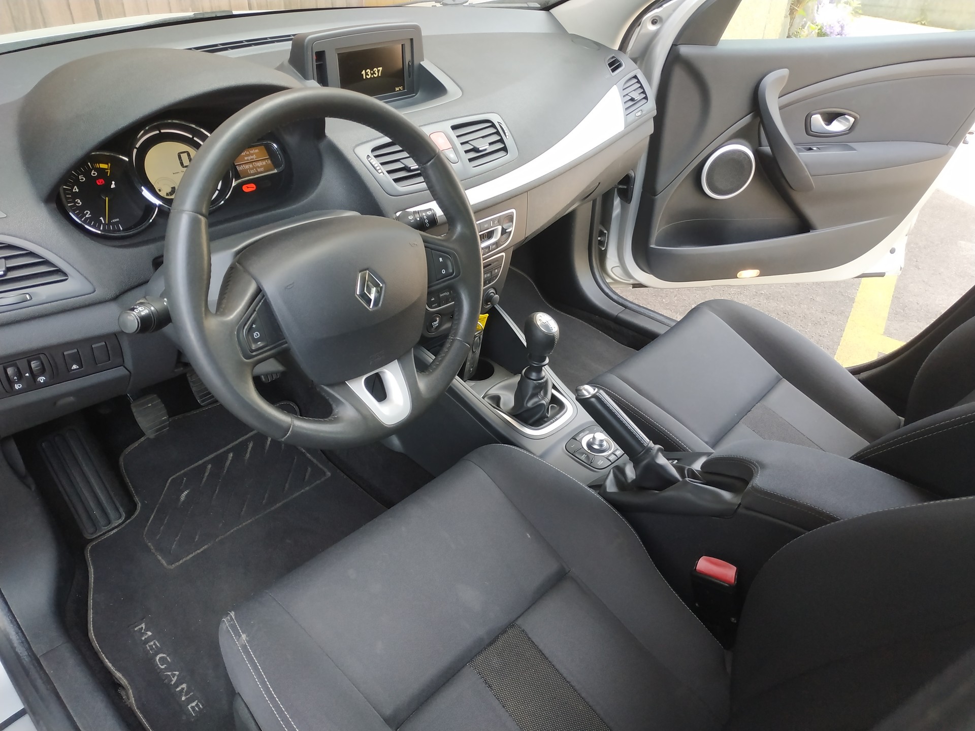RENAULT Mégane Coupé 1.4 16V Turbo Dynamique-image-9