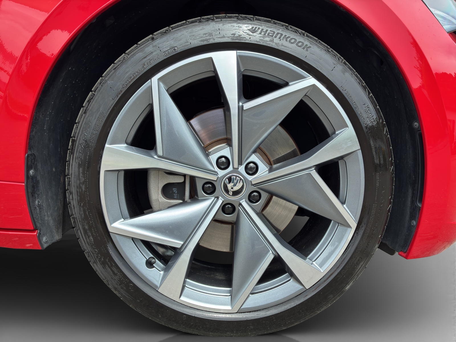 SKODA Enyaq Coupé RS iV 80 4x4-image-16