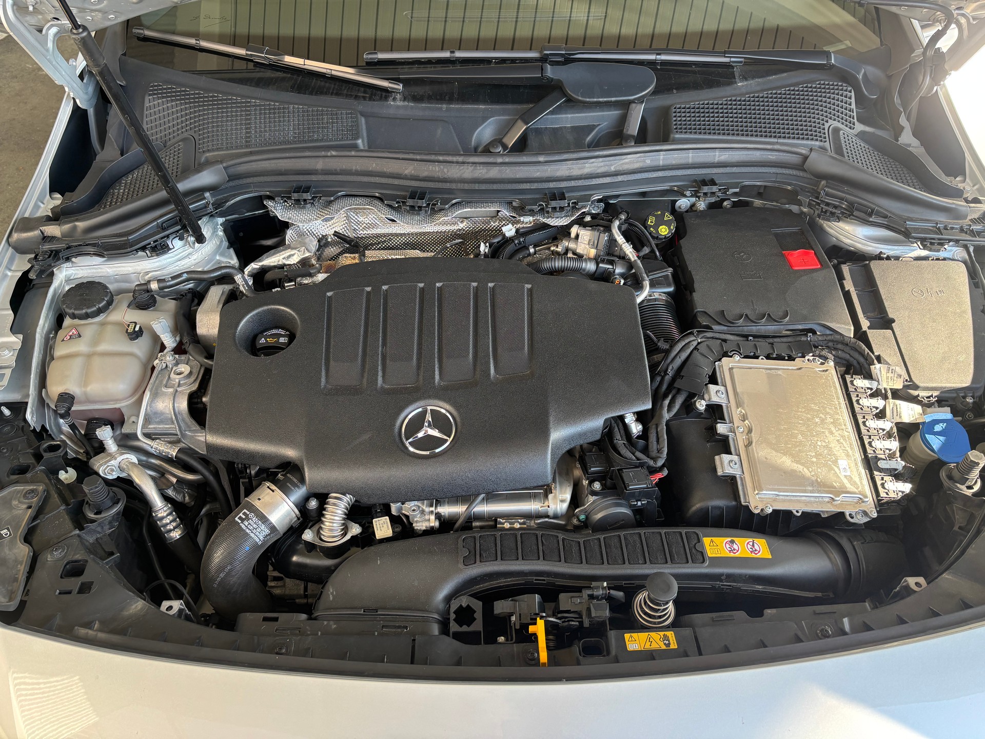MERCEDES-BENZ B 220 d Style 8G-DCT-image-11