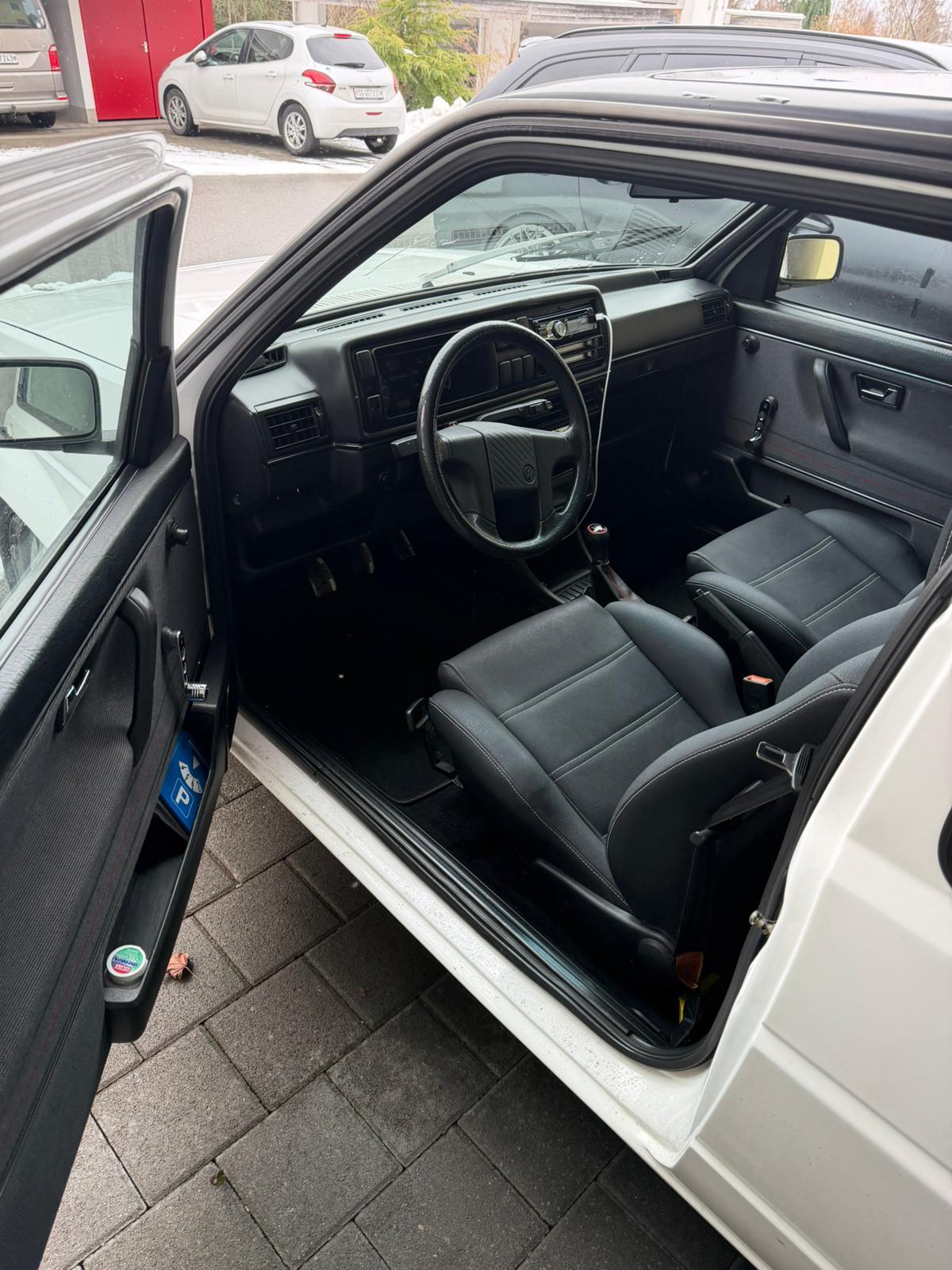 VW Golf GTI-image-1