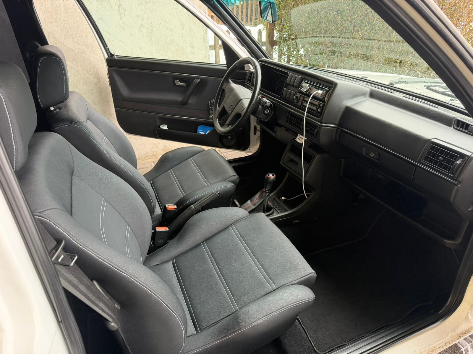VW Golf GTI-image-4