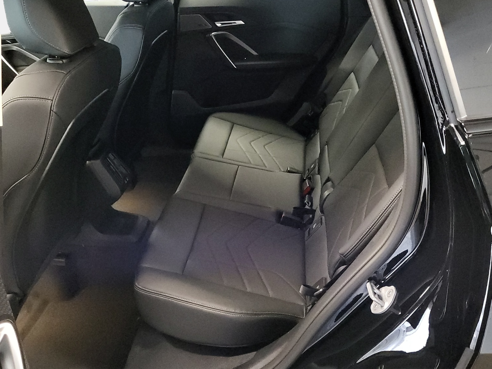 BMW X1 sDrive 18i-image-18
