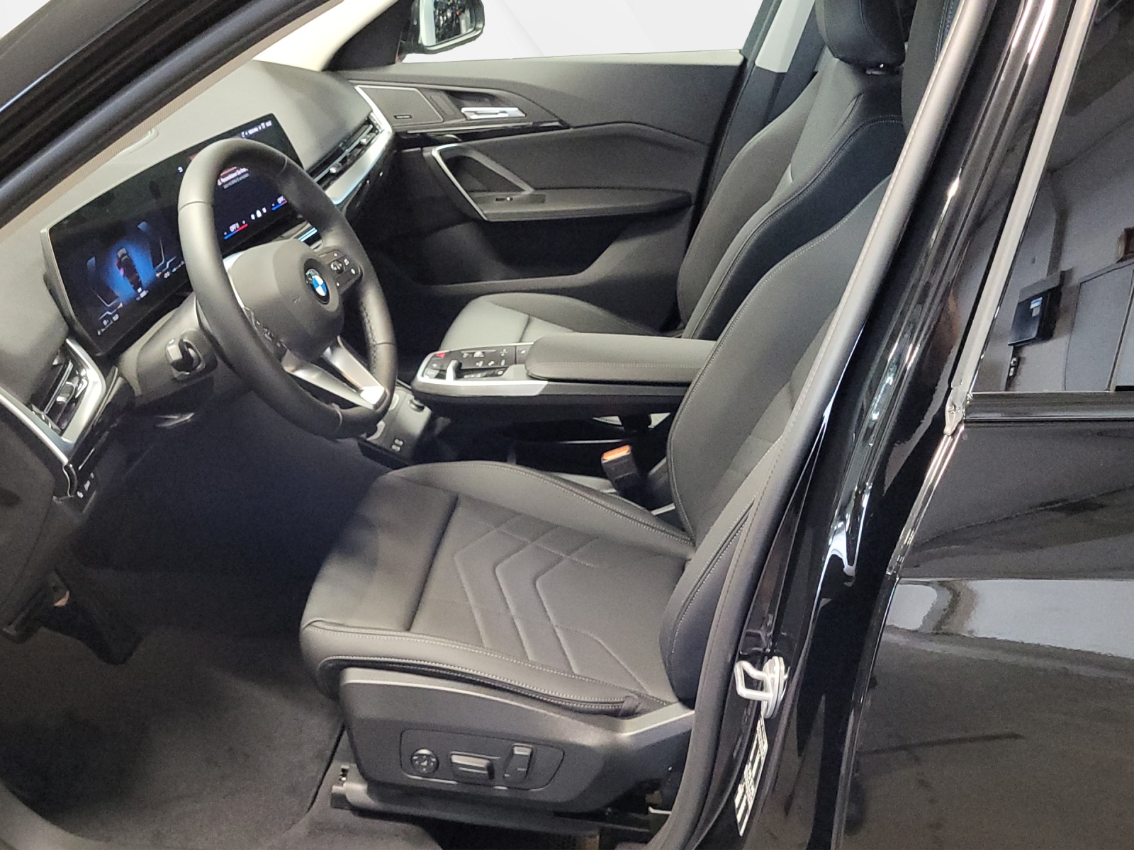 BMW X1 sDrive 18i-image-9