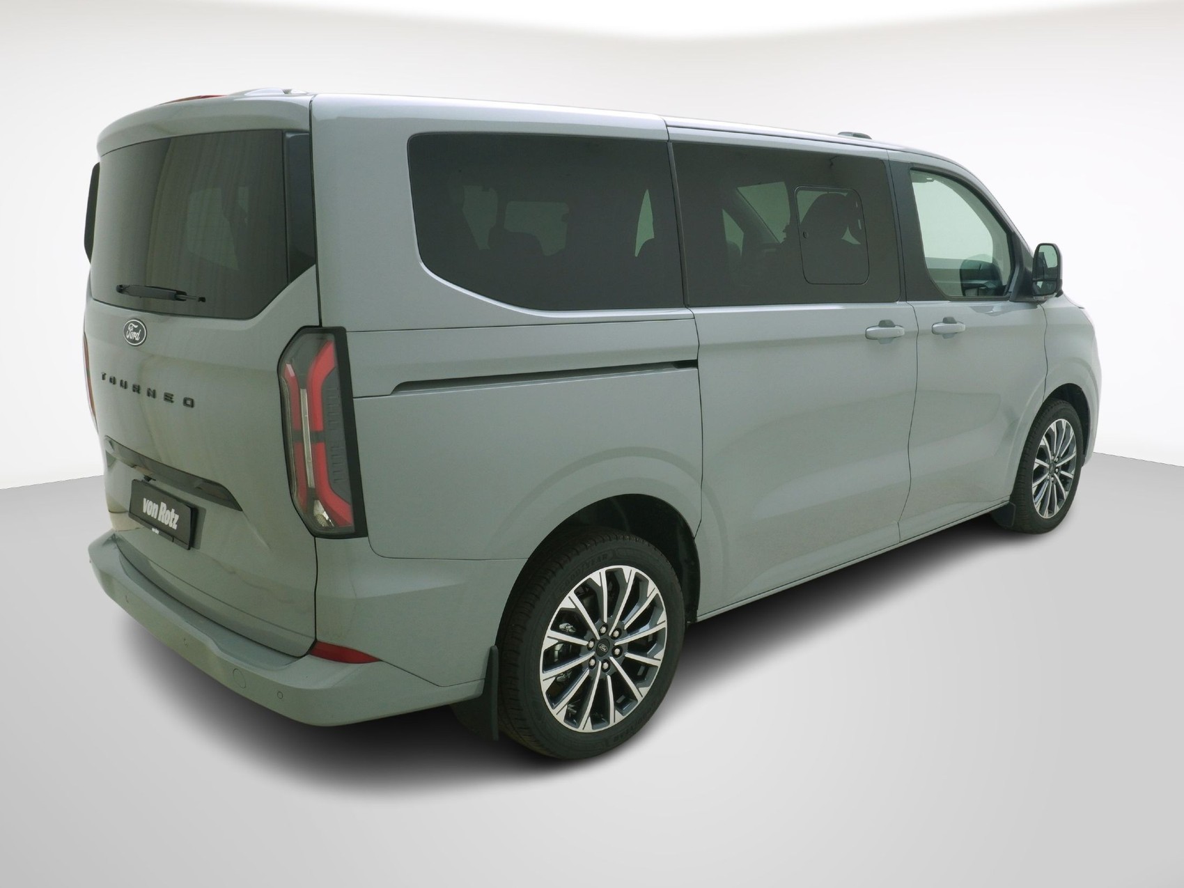 FORD Tourneo Custom 320 L1 2.0 TDCI 4x4 Titanium X-image-5