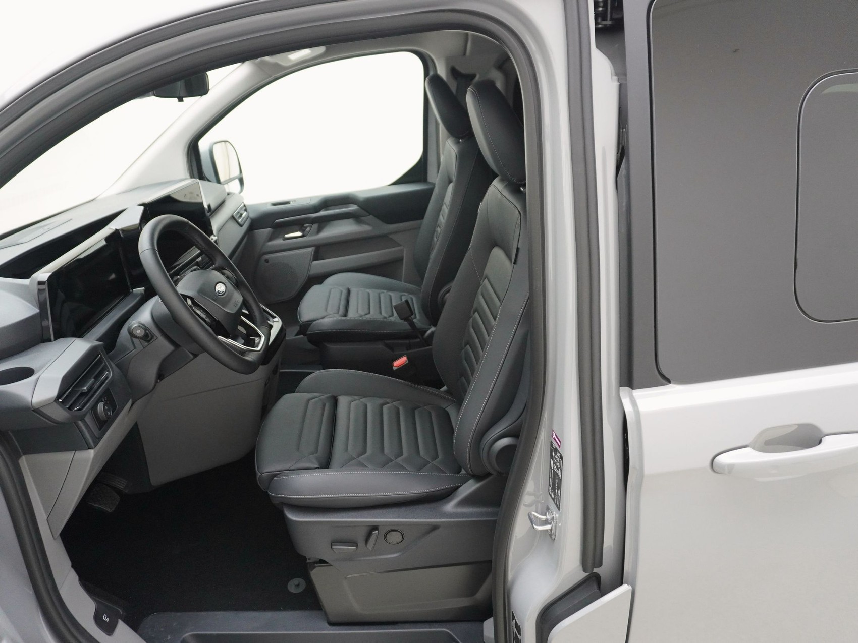 FORD Tourneo Custom 320 L1 2.0 TDCI 4x4 Titanium X-image-12