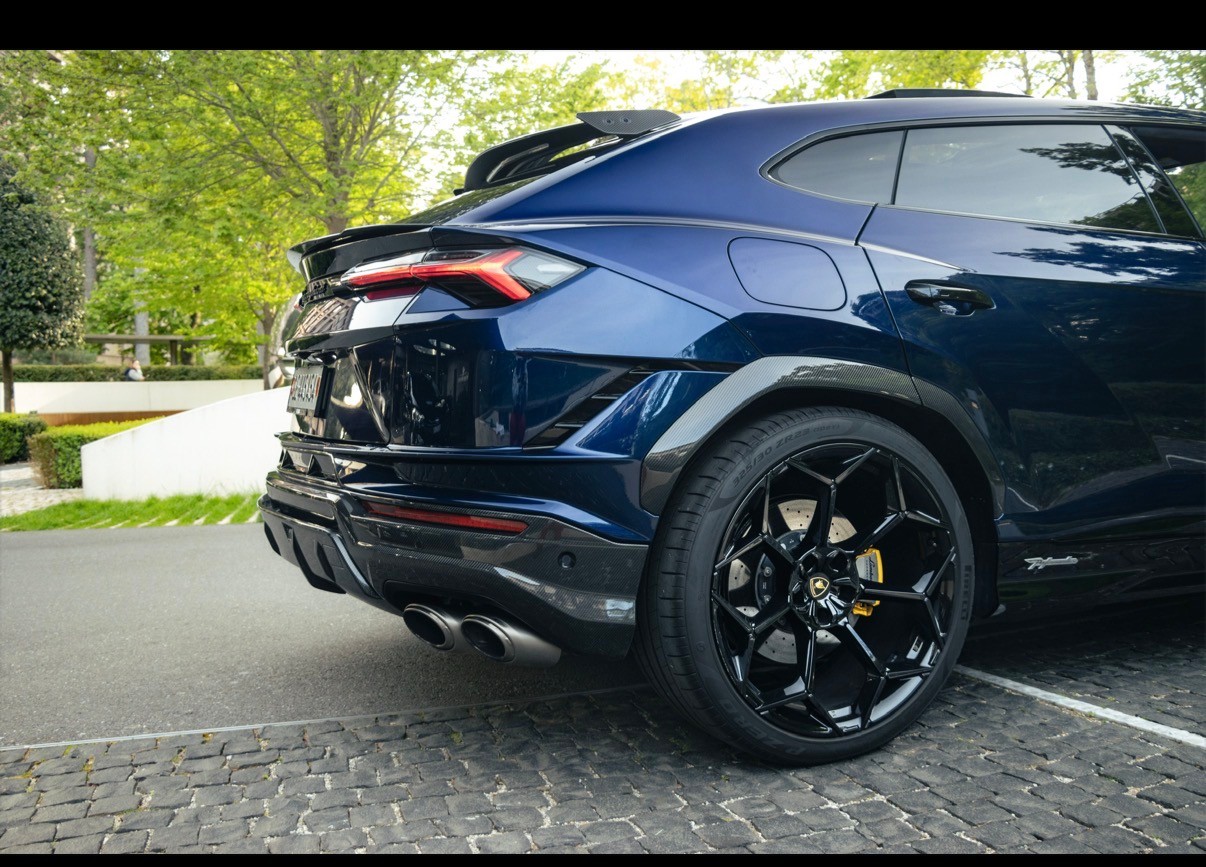 LAMBORGHINI LAMBORGHINI Urus E-Gear Performante 60 anniversario-image-2