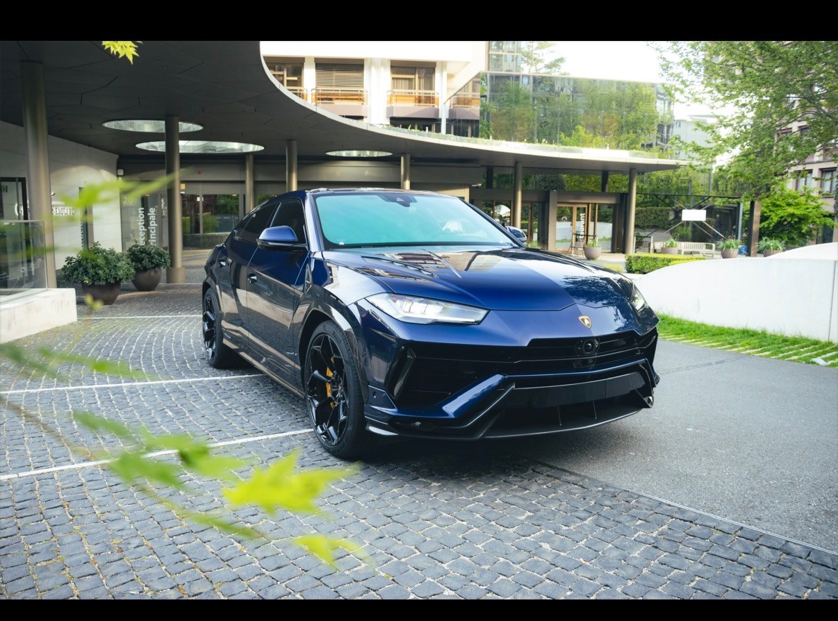 LAMBORGHINI LAMBORGHINI Urus E-Gear Performante 60 anniversario-image-0