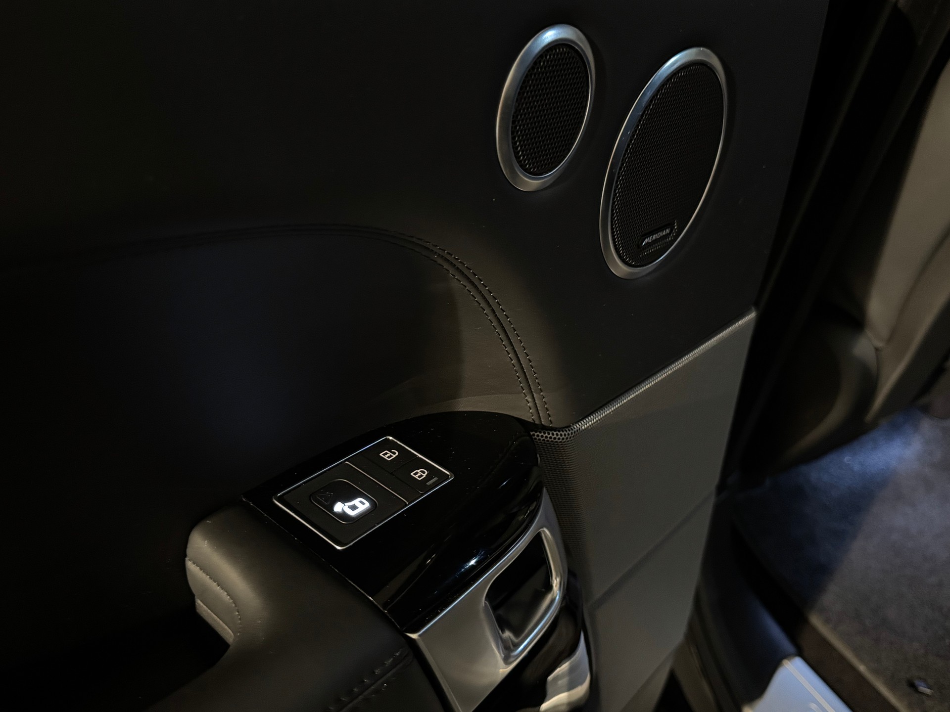 LAND ROVER Range Rover Sport P400 3.0 I6 MHEV HST Automatic-image-21