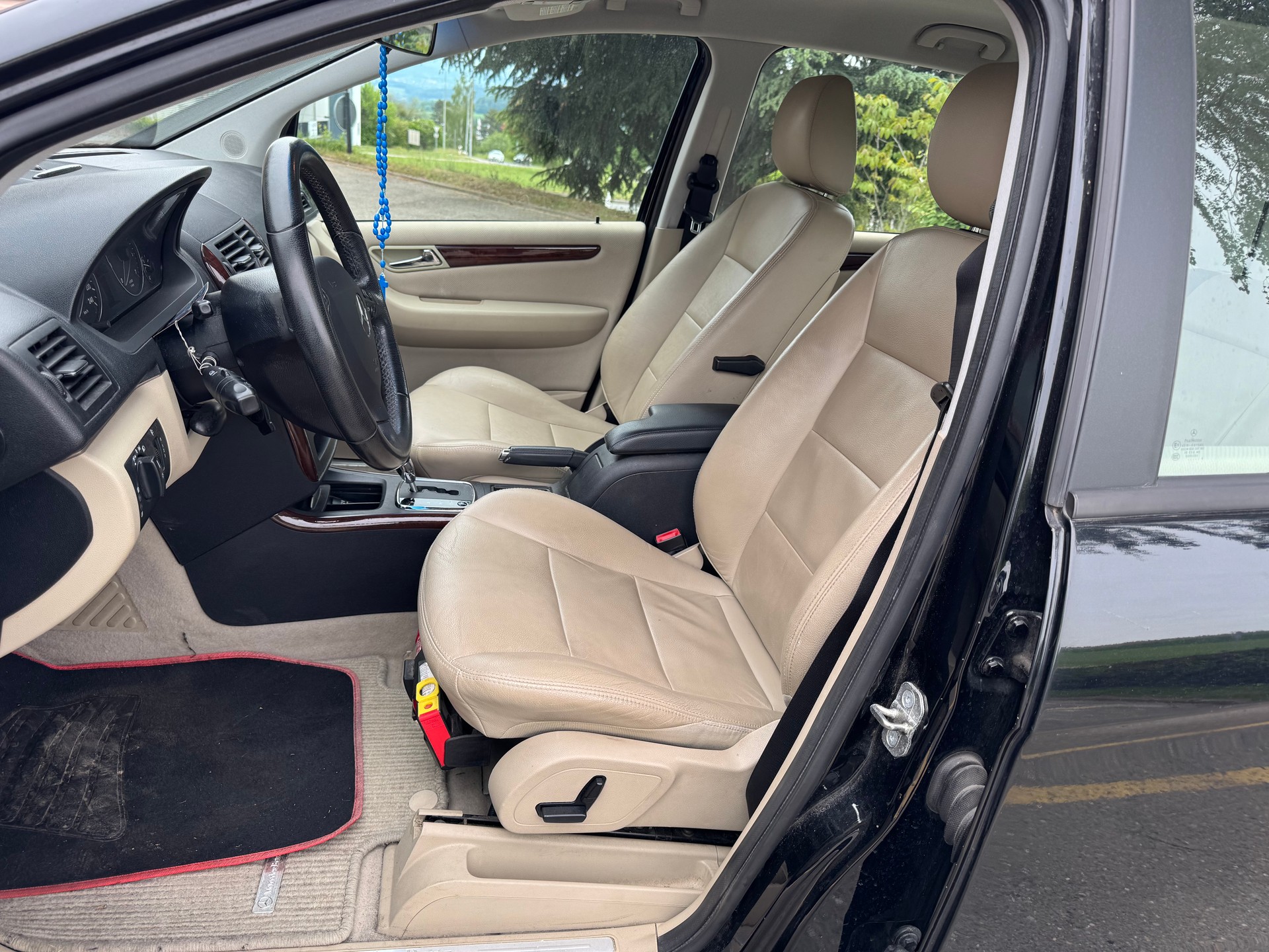 MERCEDES-BENZ A 200 Elégance Autotronic-image-3
