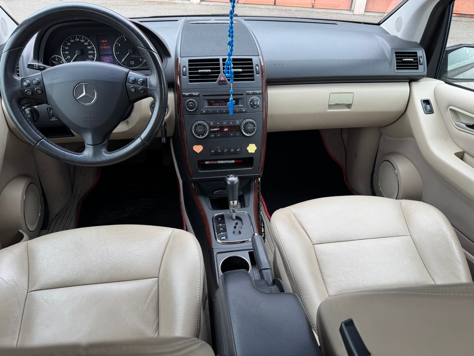 MERCEDES-BENZ A 200 Elégance Autotronic-image-1