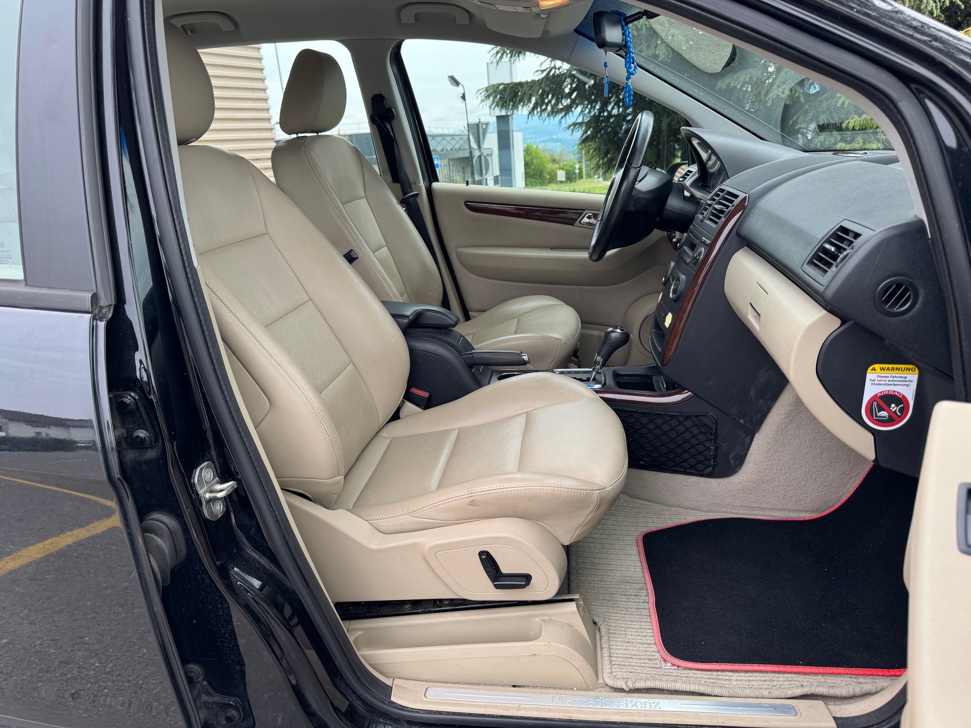 MERCEDES-BENZ A 200 Elégance Autotronic-image-5
