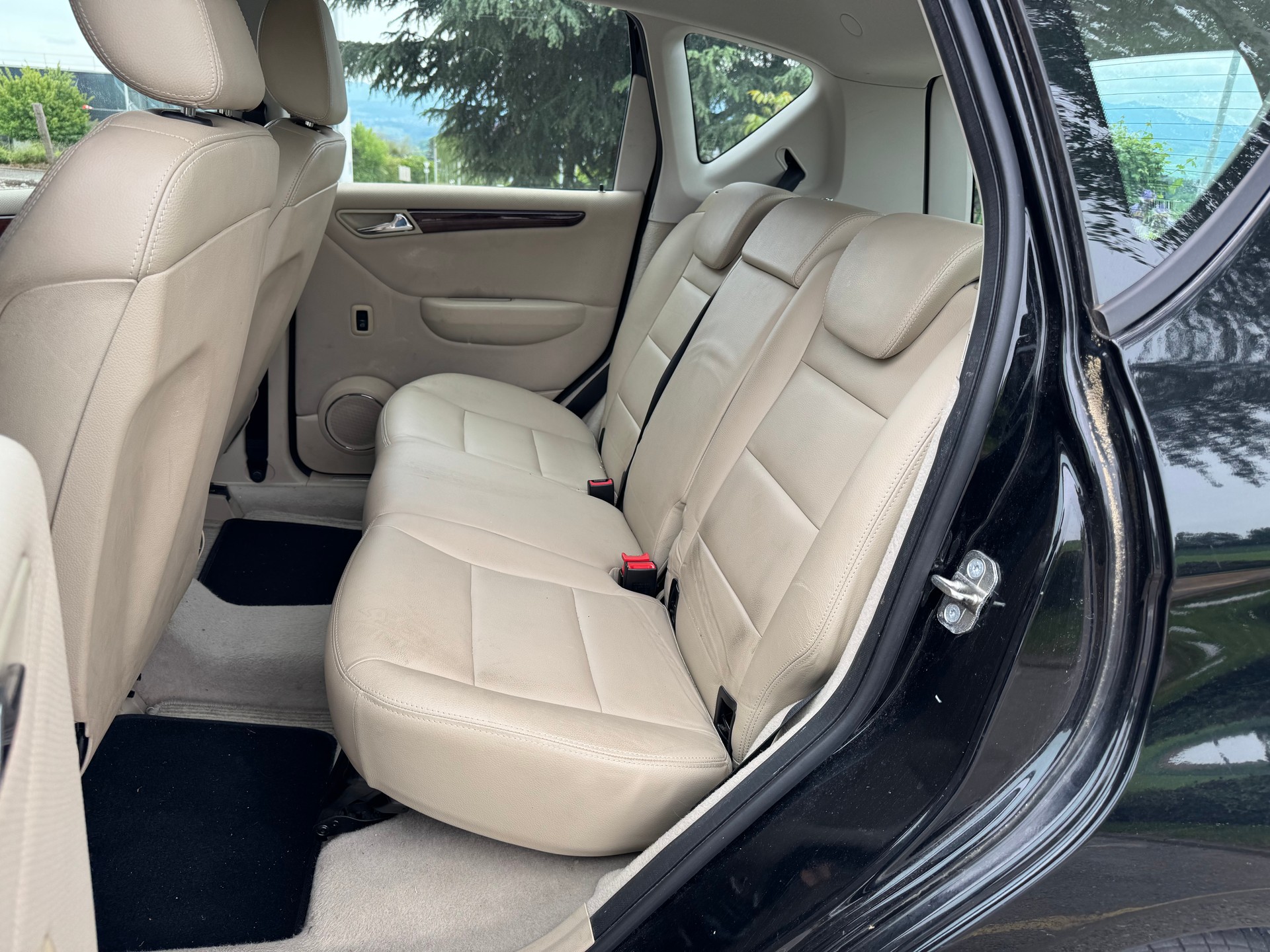 MERCEDES-BENZ A 200 Elégance Autotronic-image-8