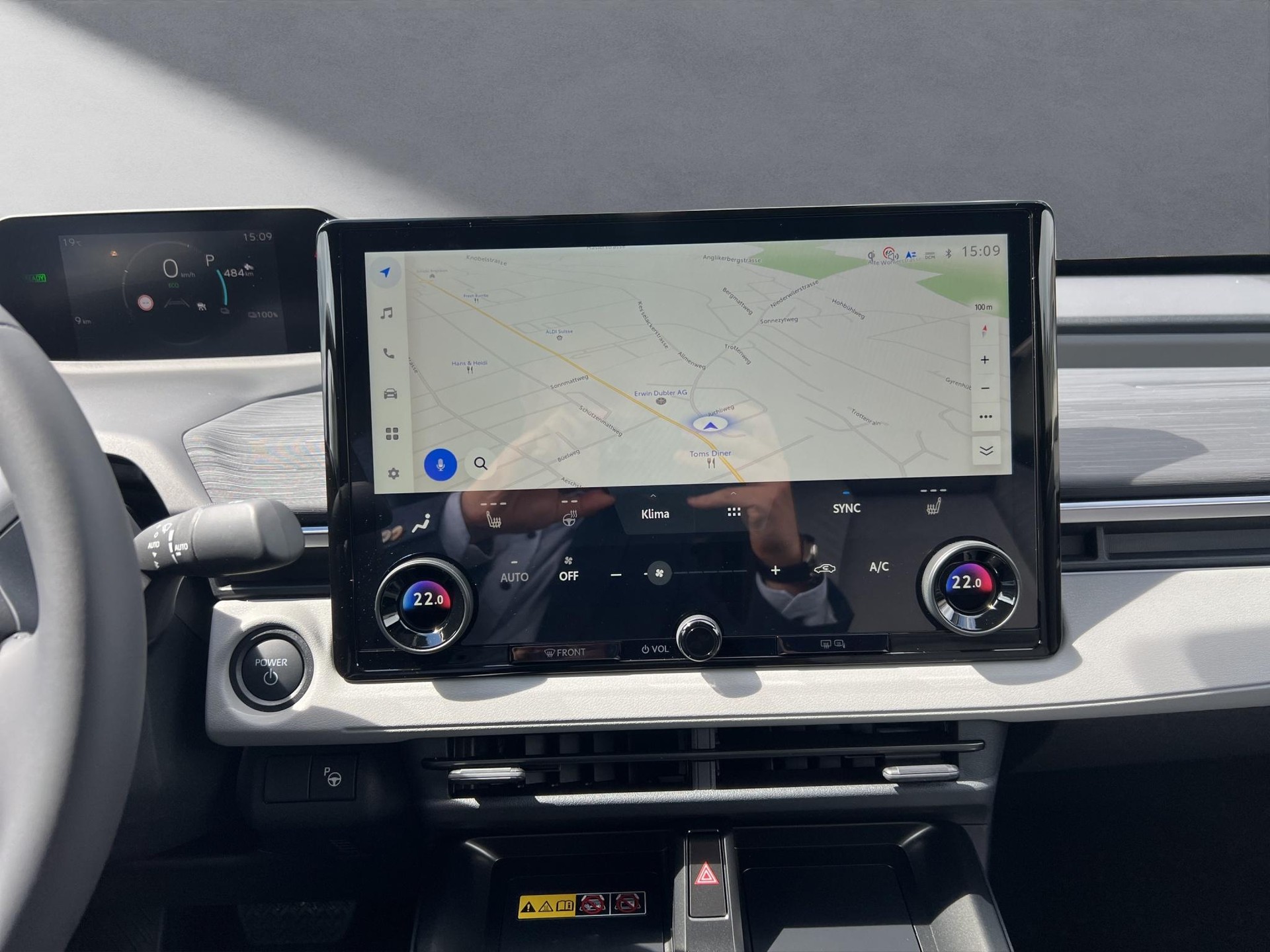 TOYOTA C-HR+ Premium AWD-image-4