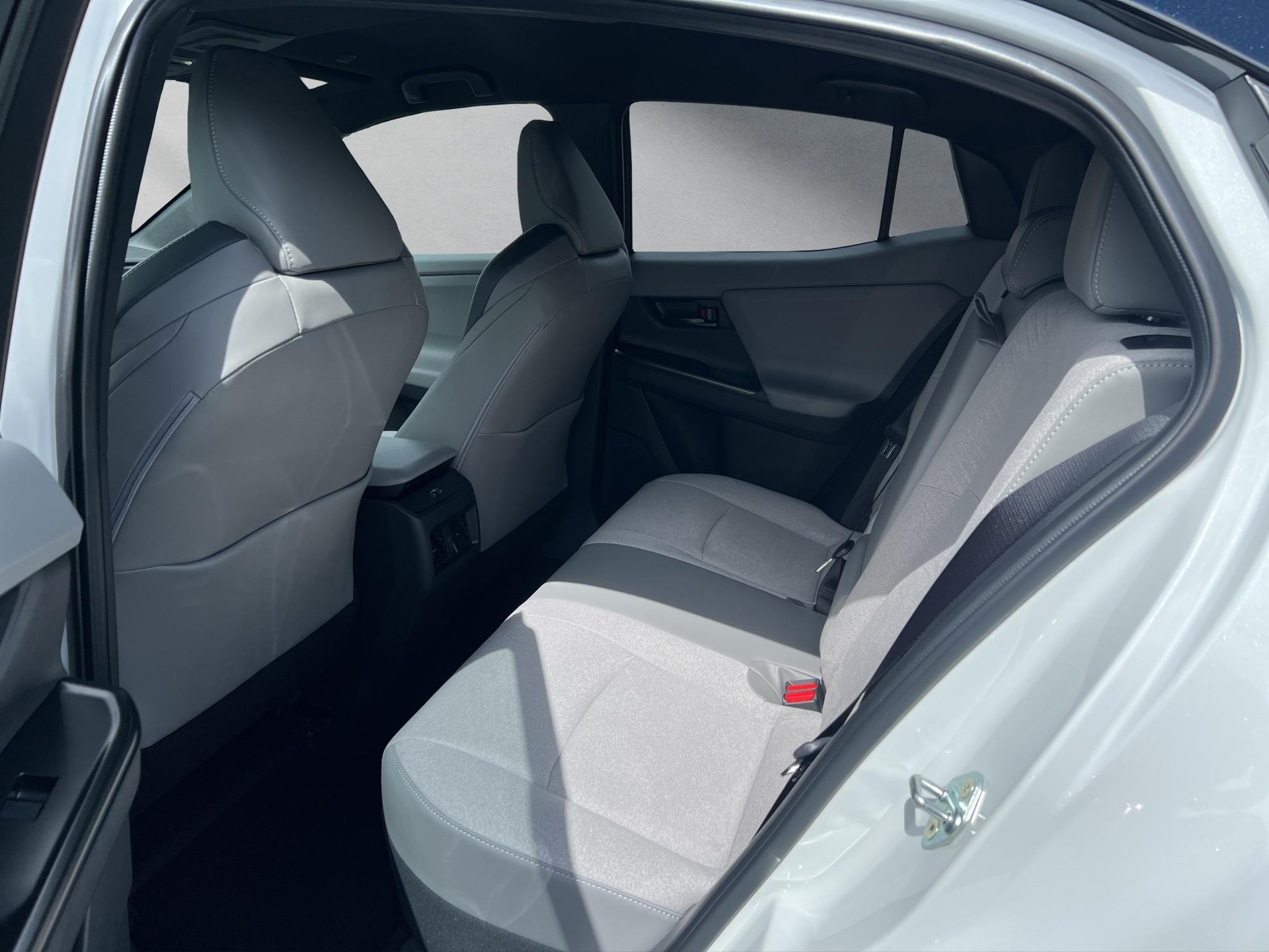 TOYOTA C-HR+ Premium AWD-image-8