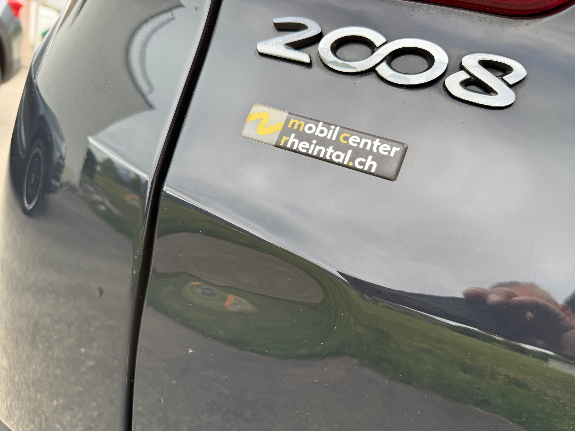 PEUGEOT 2008 1.5 BlueHDi Allure EAT-image-5