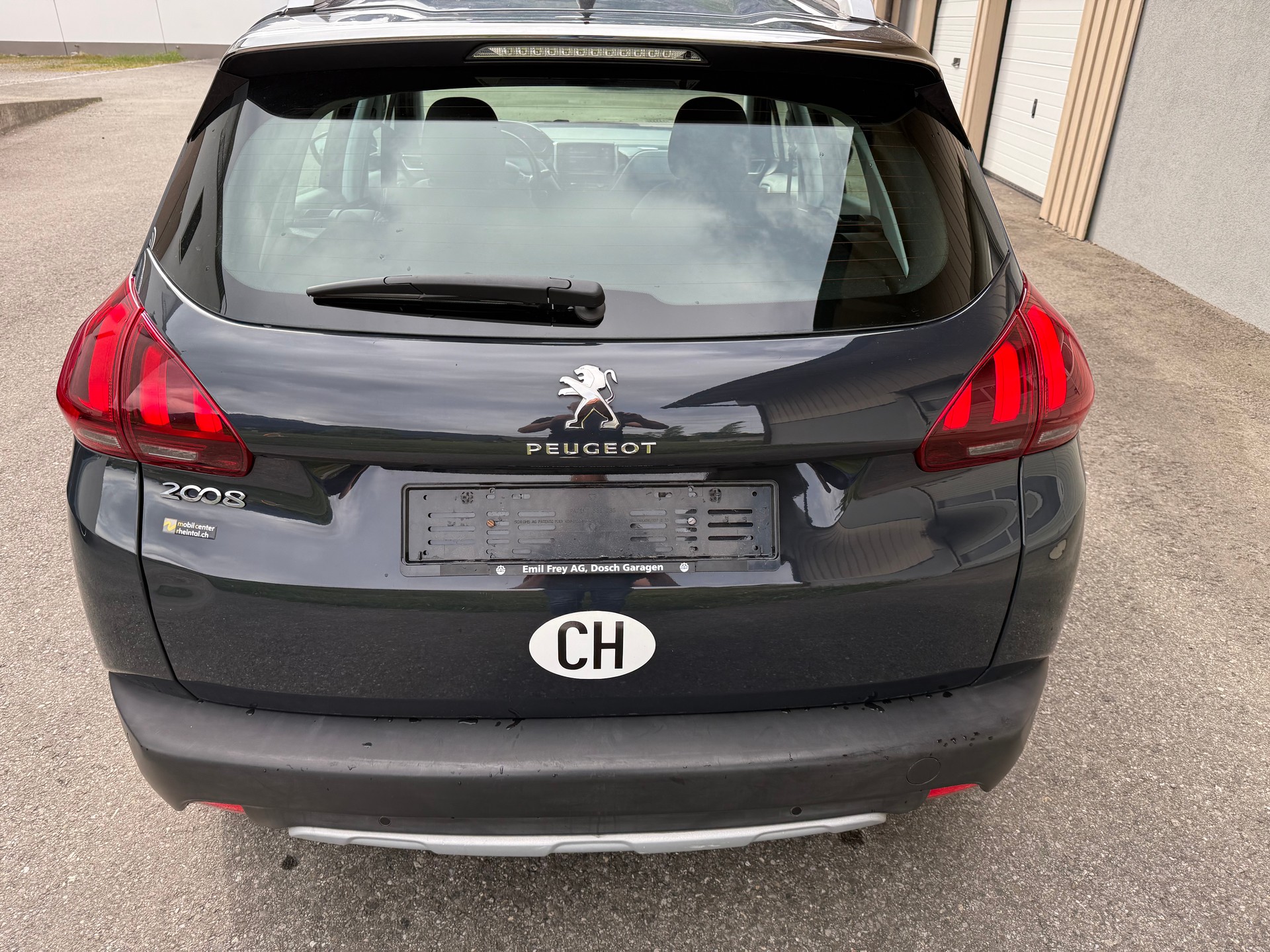 PEUGEOT 2008 1.5 BlueHDi Allure EAT-image-4