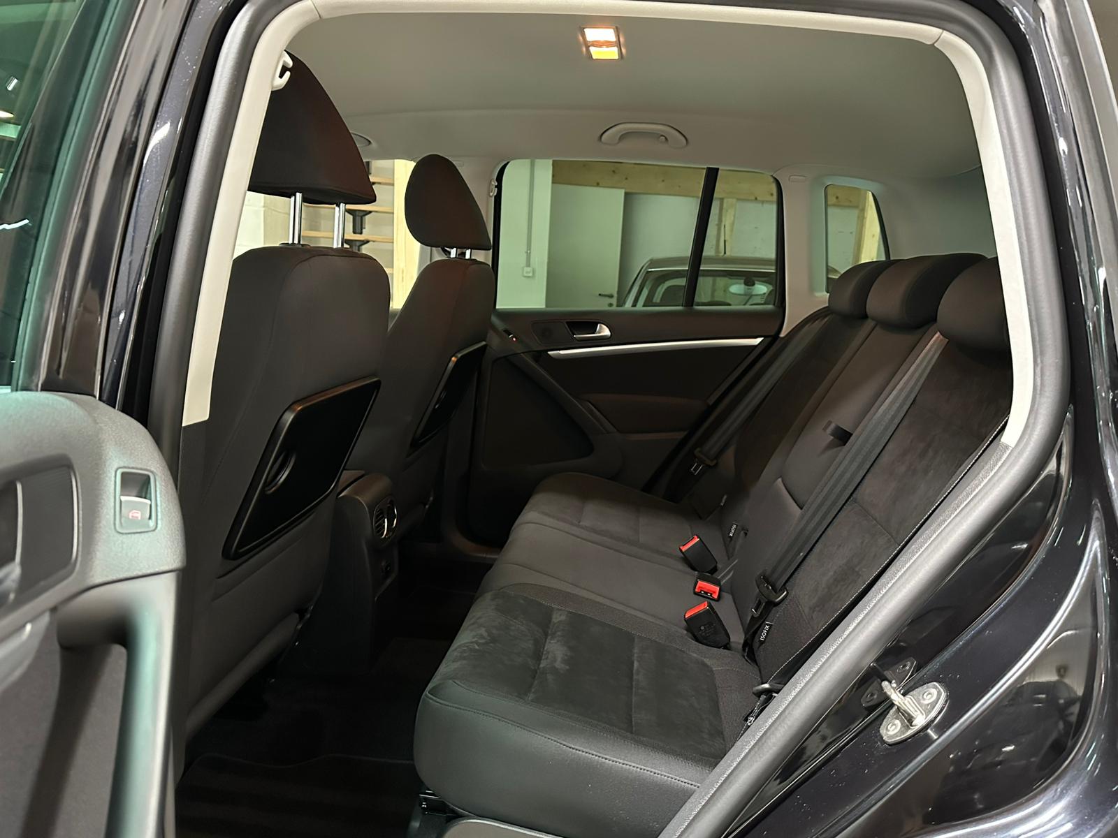VW Tiguan 2.0 TSI Sport&Style 4Motion DSG-image-15