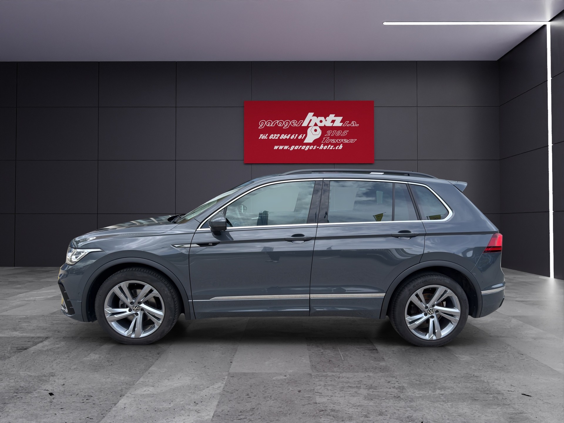 VW Tiguan 1.5 TSI R-Line 2WD-image-2