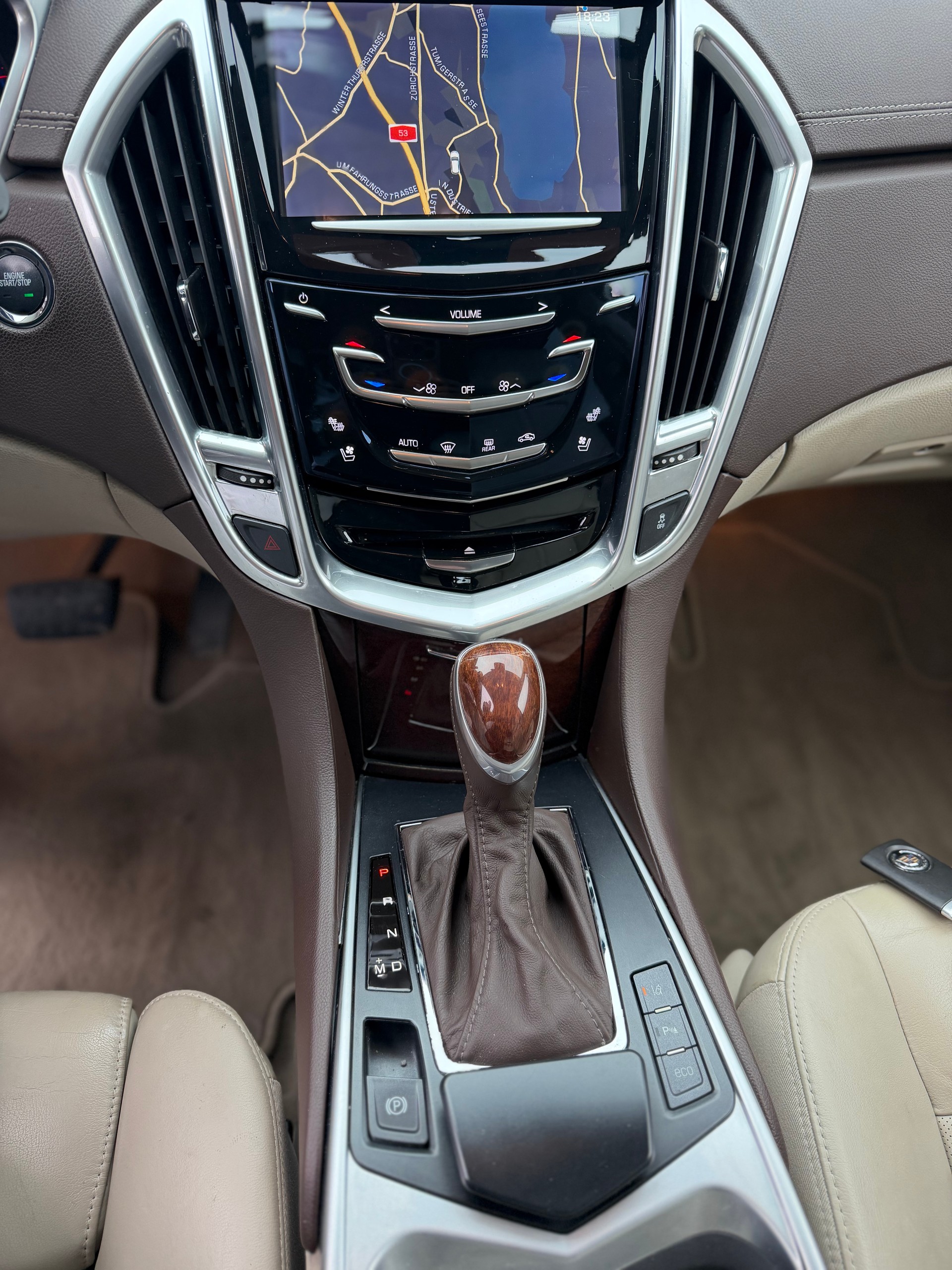 CADILLAC SRX 3.6 V6 Sport Luxury 4WD Automatic-image-18